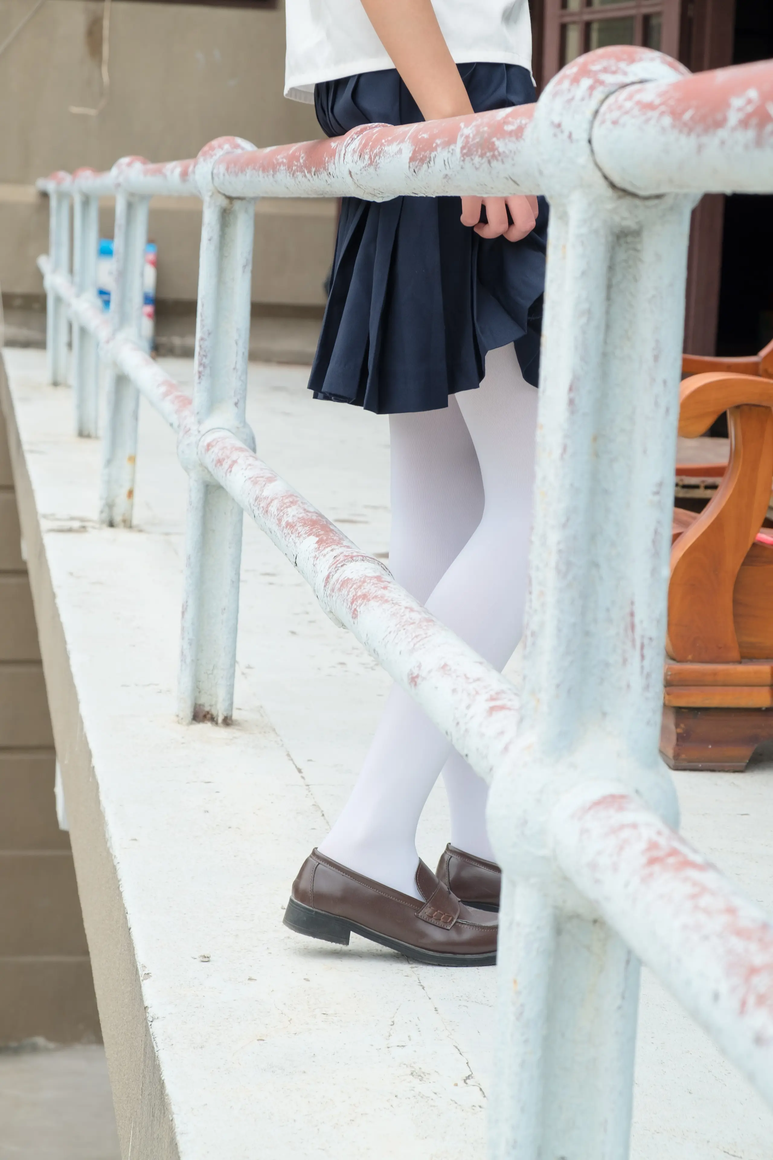 森萝财团 R15 户外白丝秀 [102P]