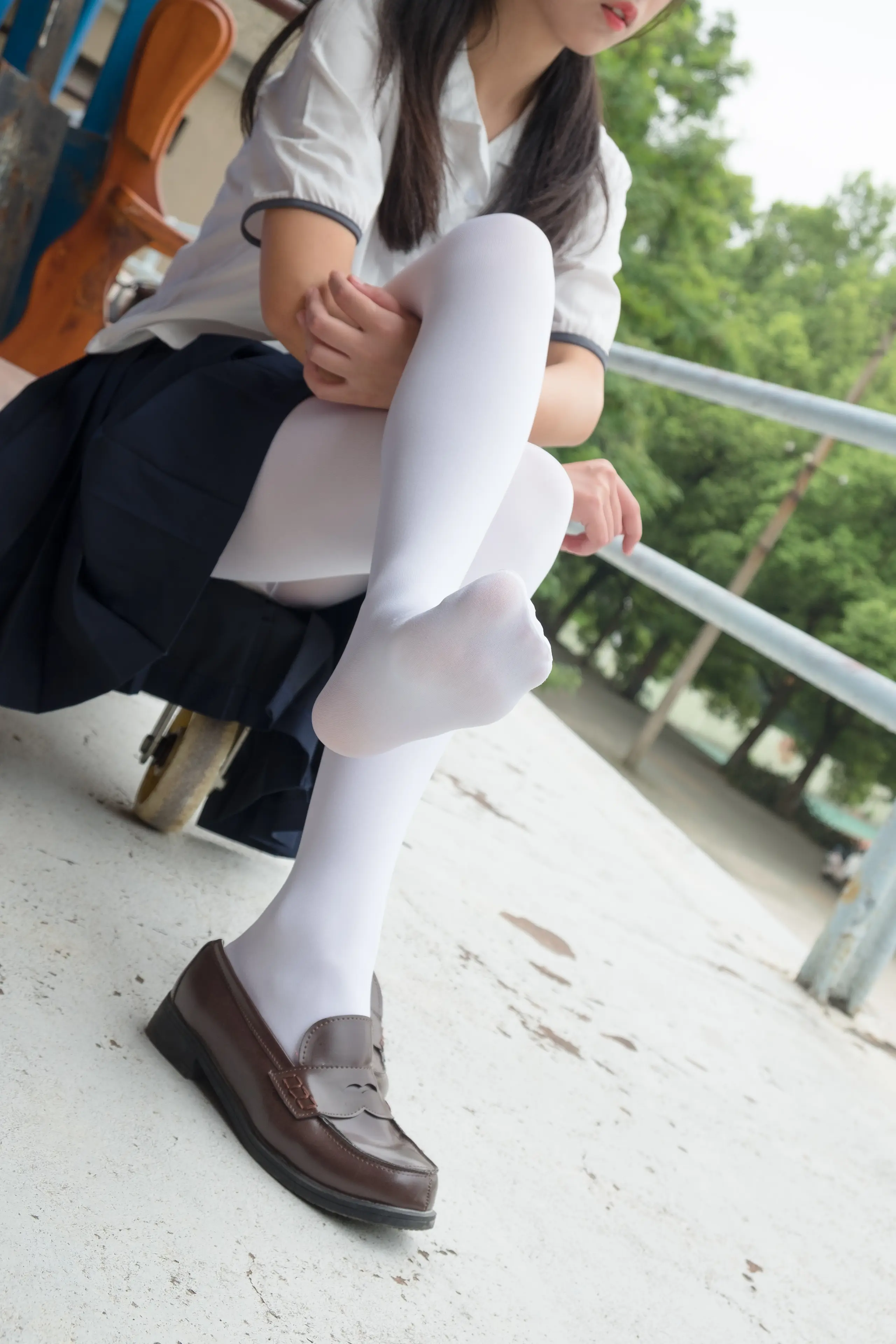 森萝财团 R15 户外白丝秀 [102P]