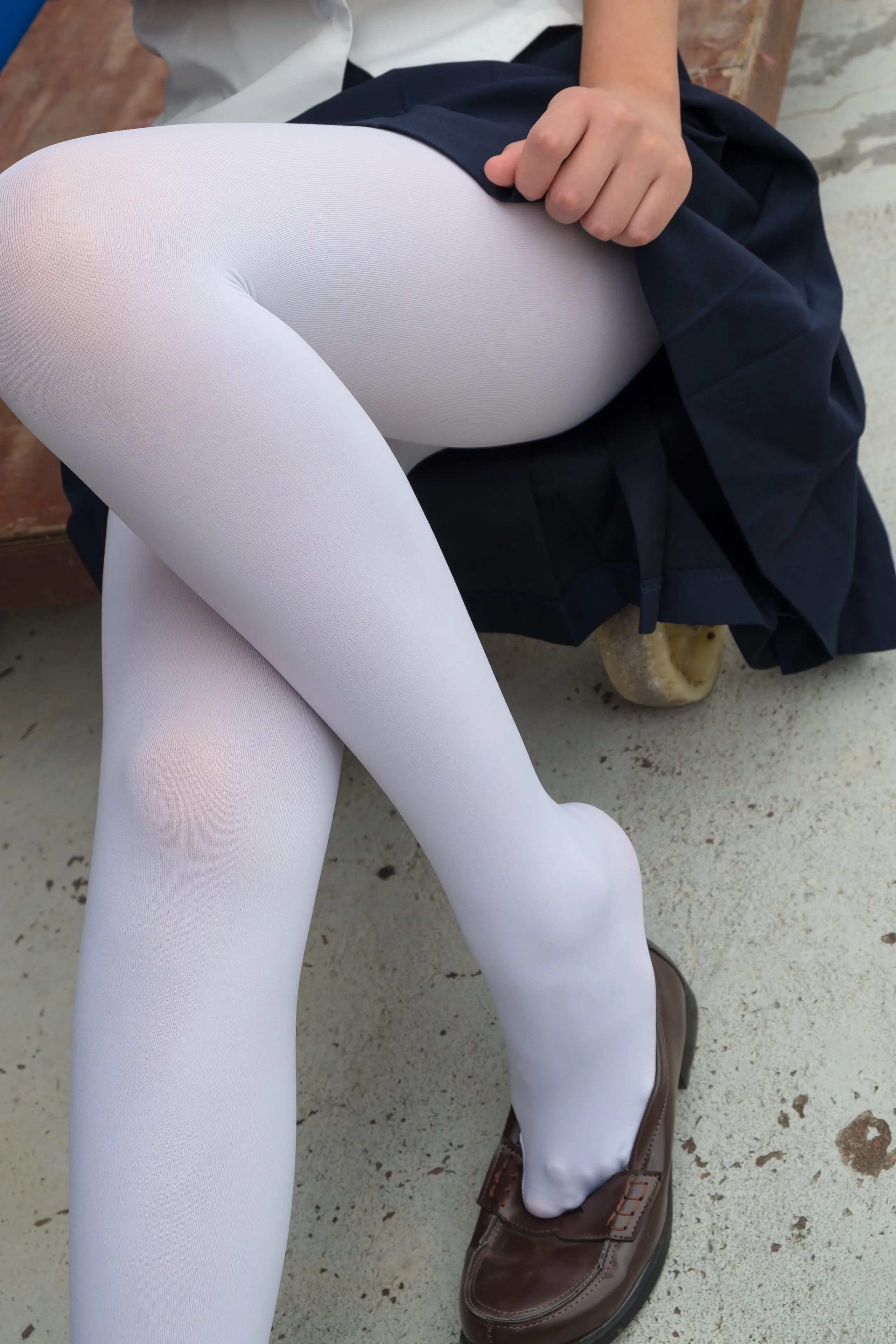 森萝财团 R15 户外白丝秀 [102P]