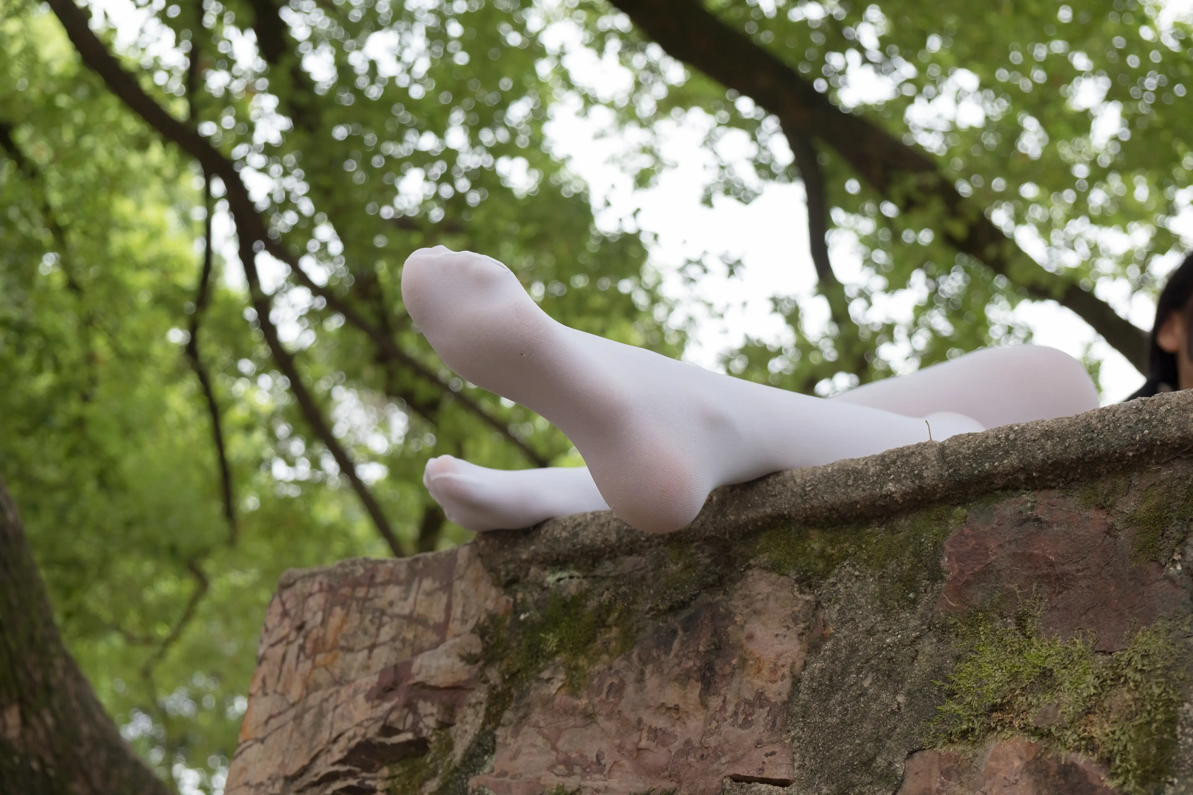 森萝财团 R15 户外白丝秀 [102P]