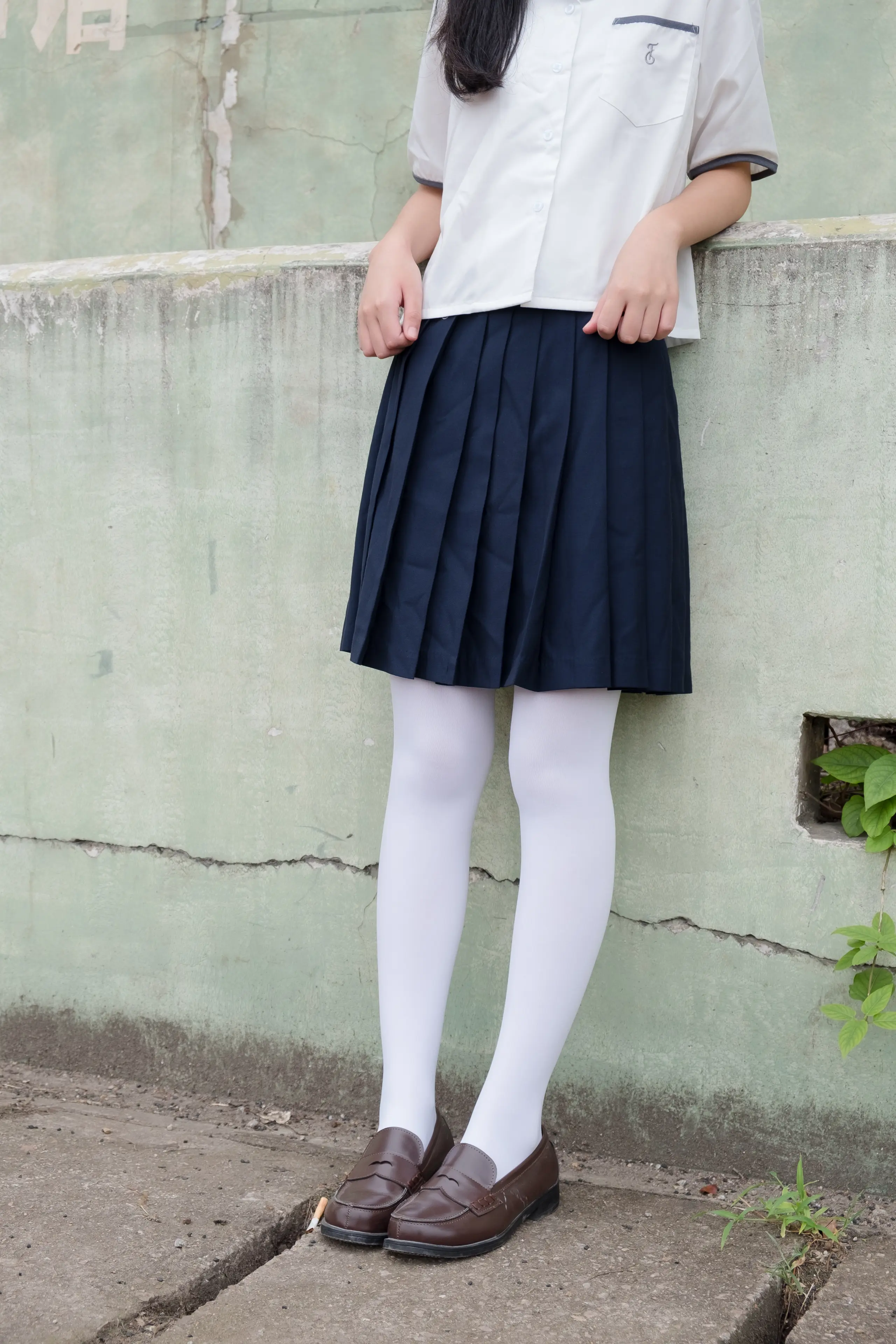 森萝财团 R15 户外白丝秀 [102P]