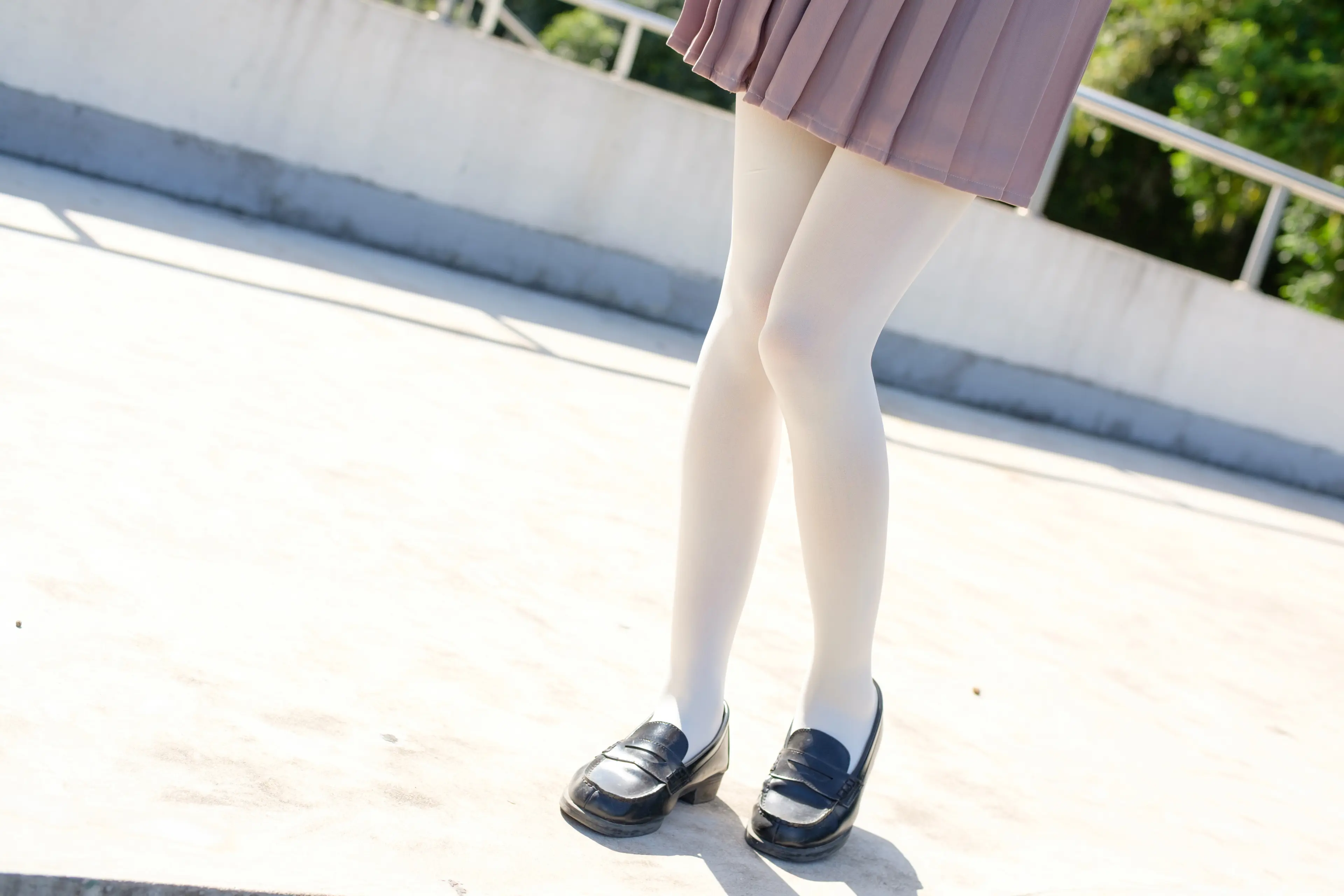 森萝财团 R15 操场上的白丝 [67P]