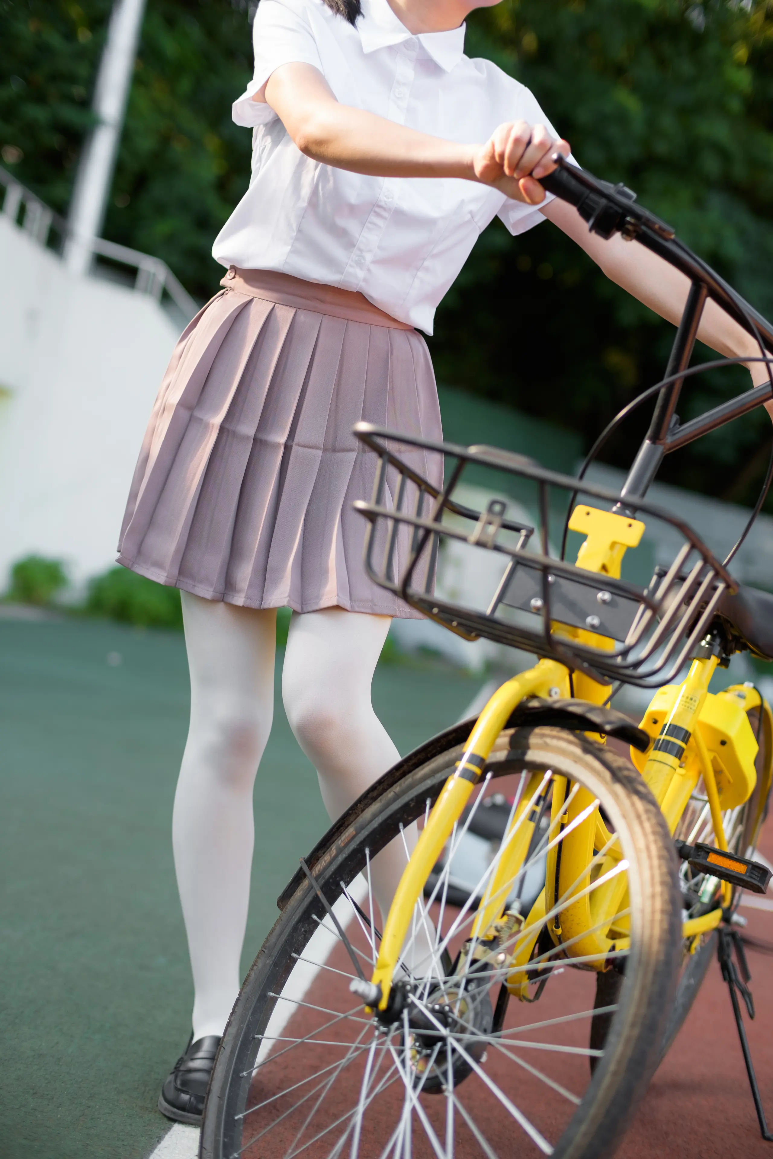 森萝财团 R15 操场上的白丝 [67P]