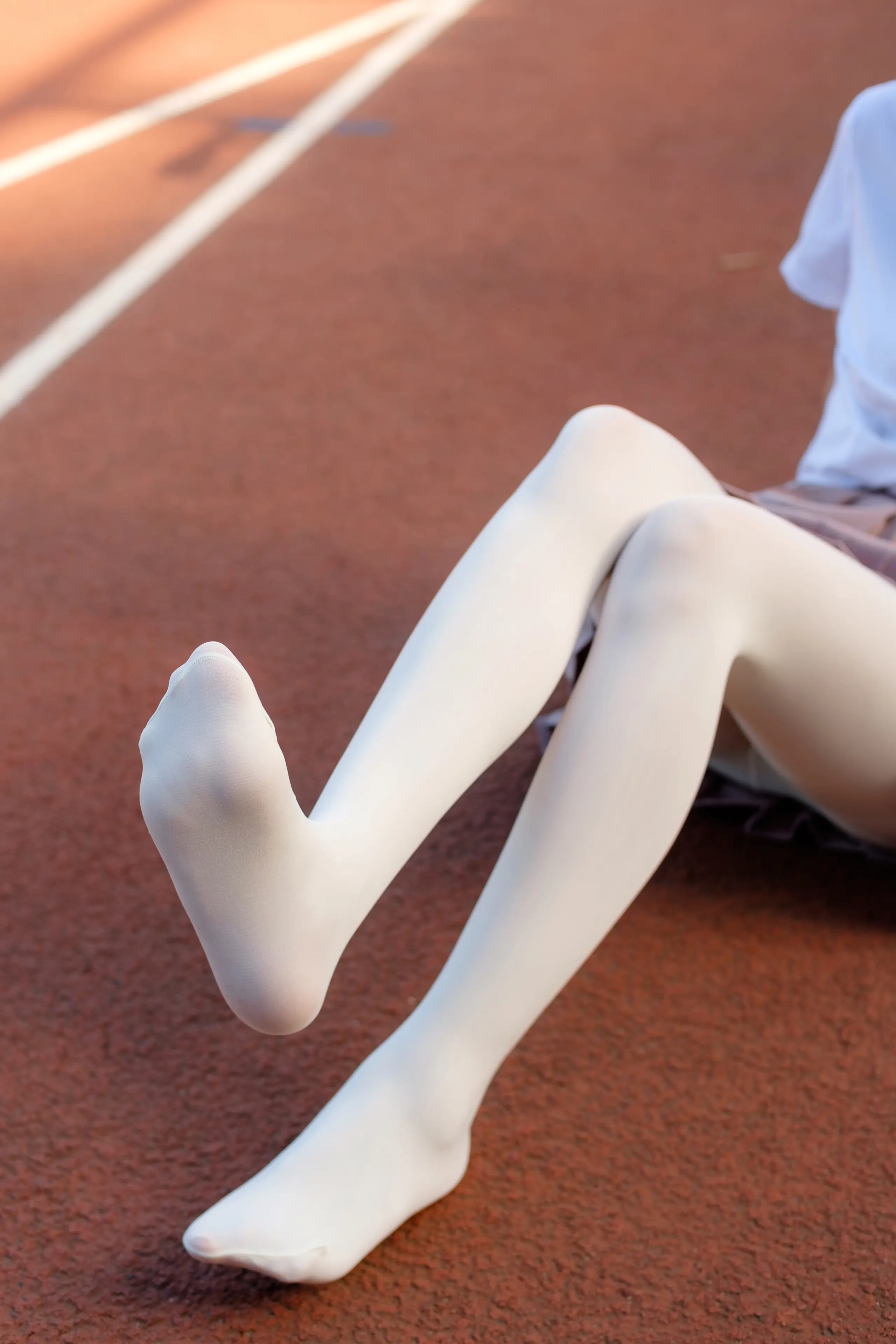 森萝财团 R15 操场上的白丝 [67P]