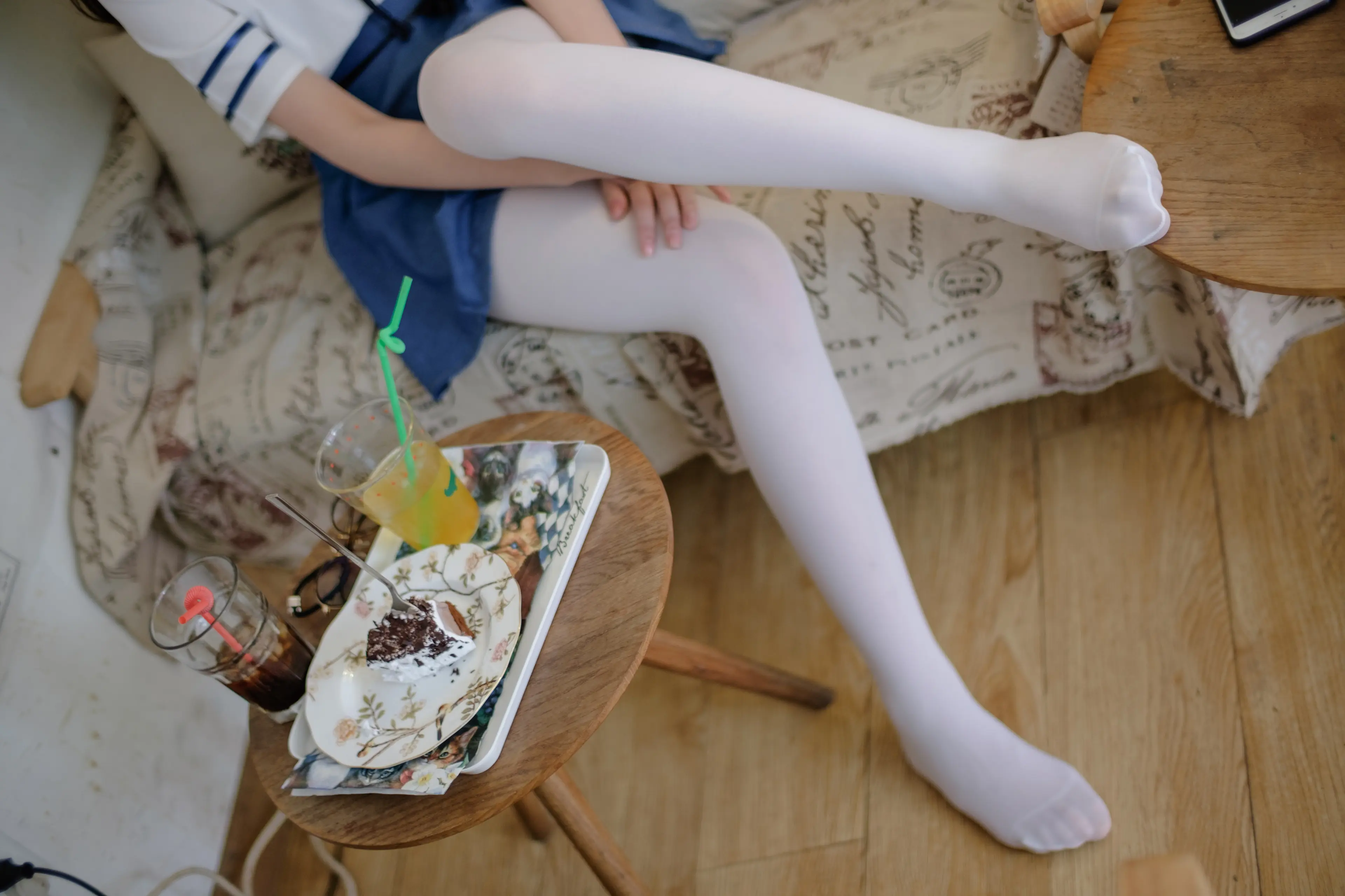 森萝财团 R15 无法控制的白丝情结 [71P]