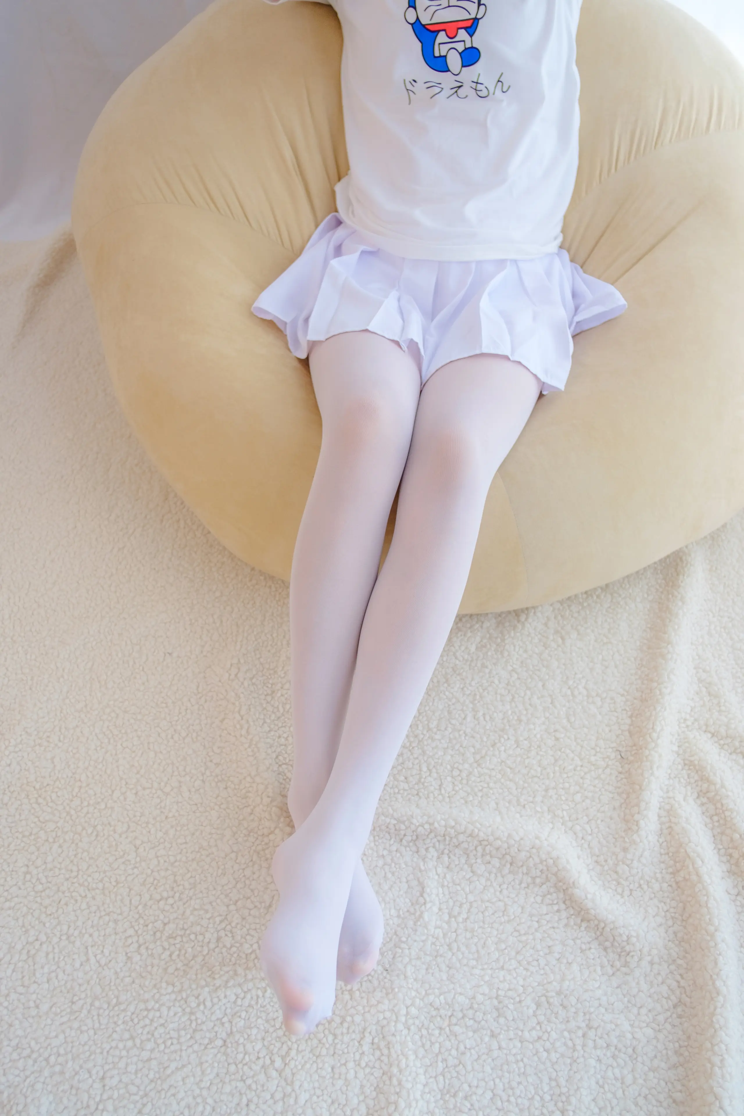 森萝财团 R15 水嫩嫩的白丝美足 [69P]