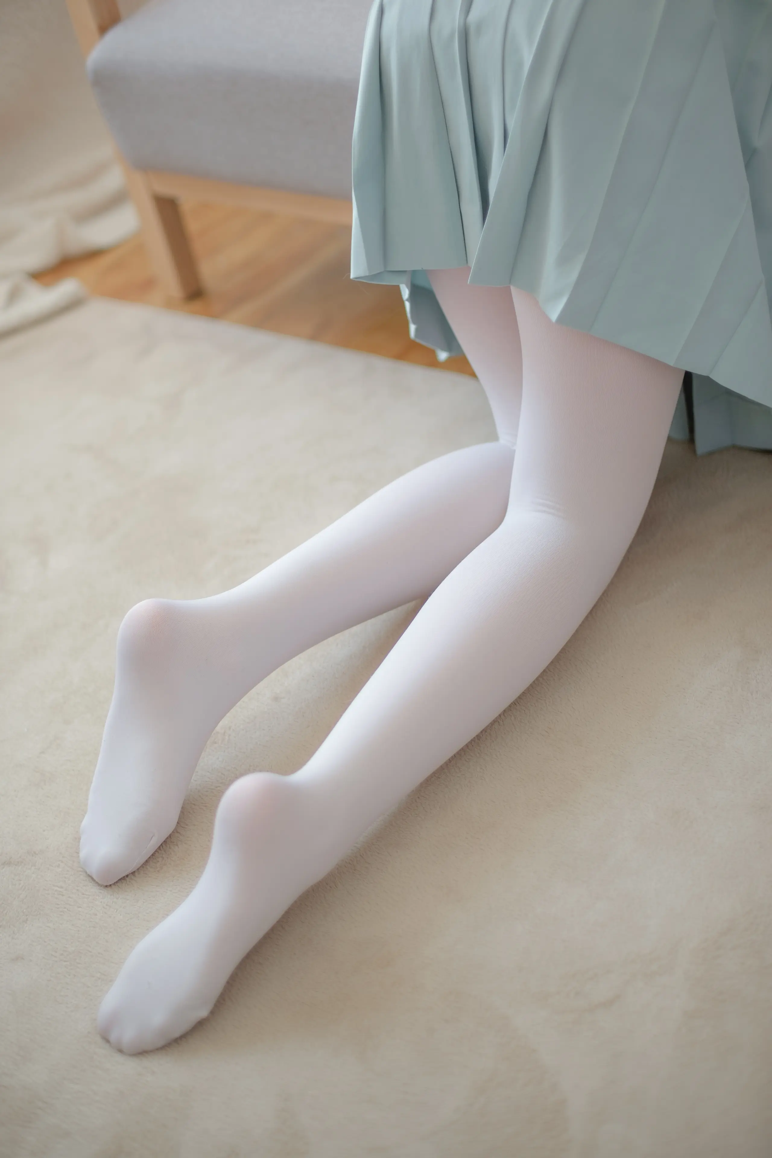 森萝财团 R15 水嫩白丝 [94P]