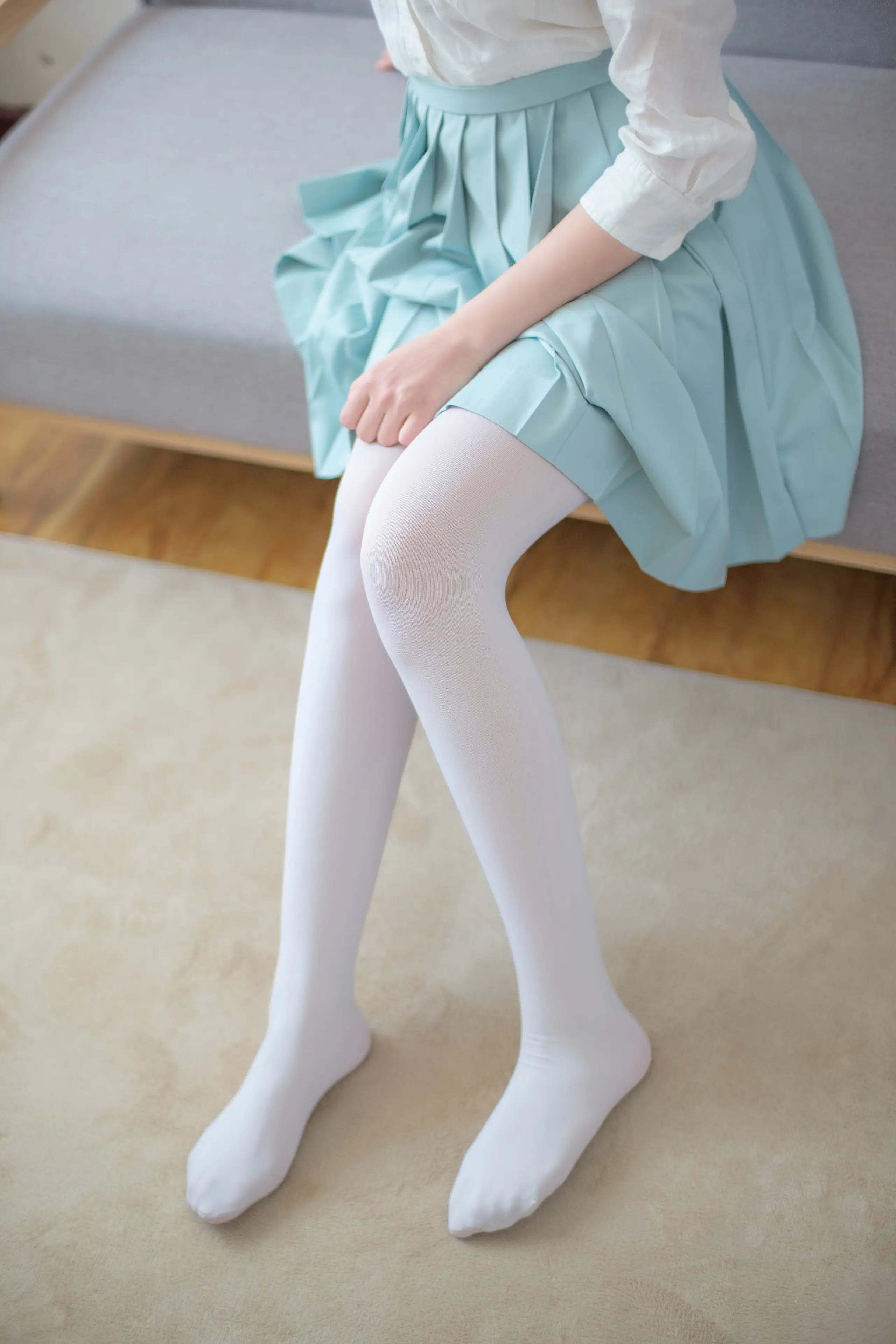 森萝财团 R15 水嫩白丝 [94P]