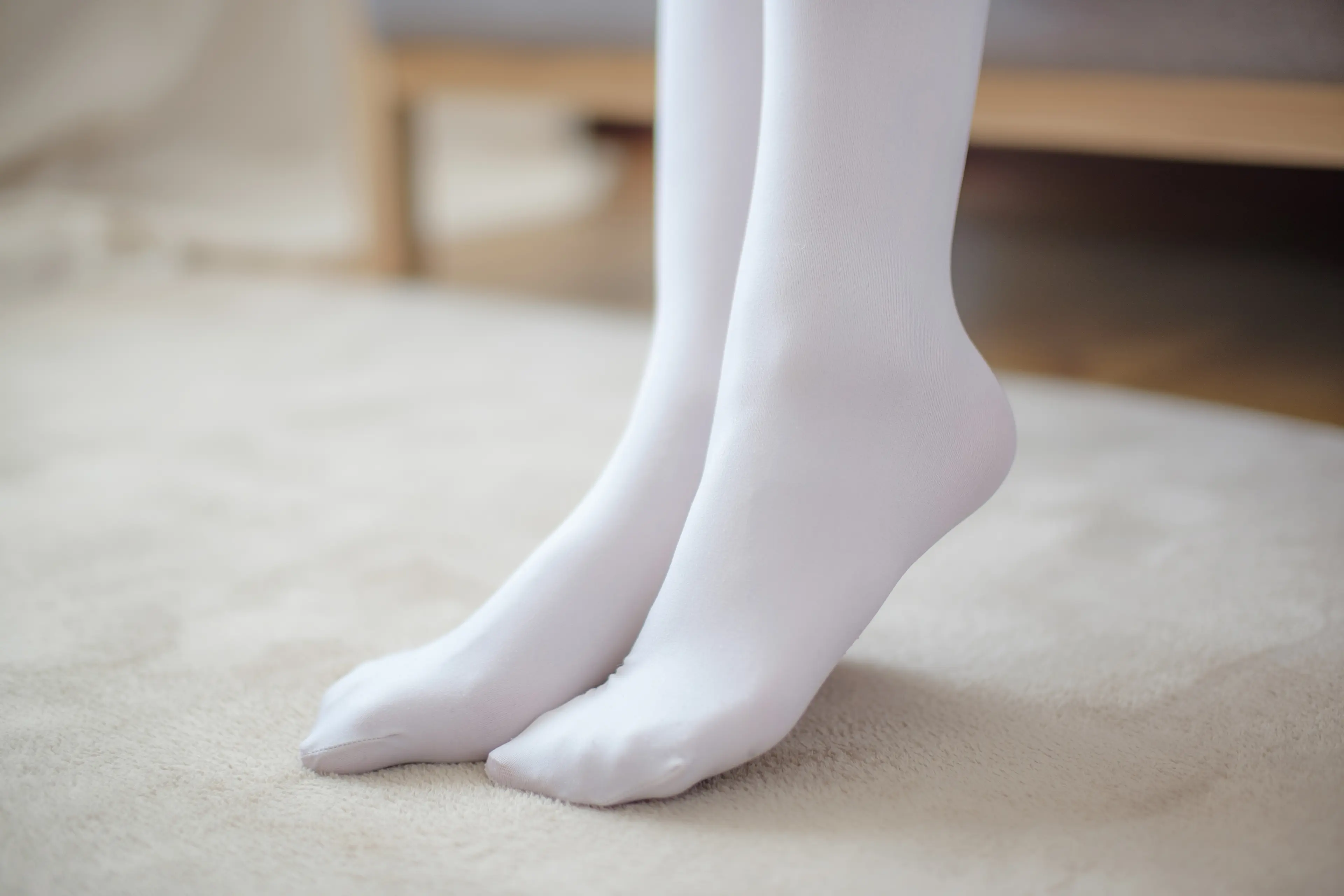 森萝财团 R15 水嫩白丝 [94P]