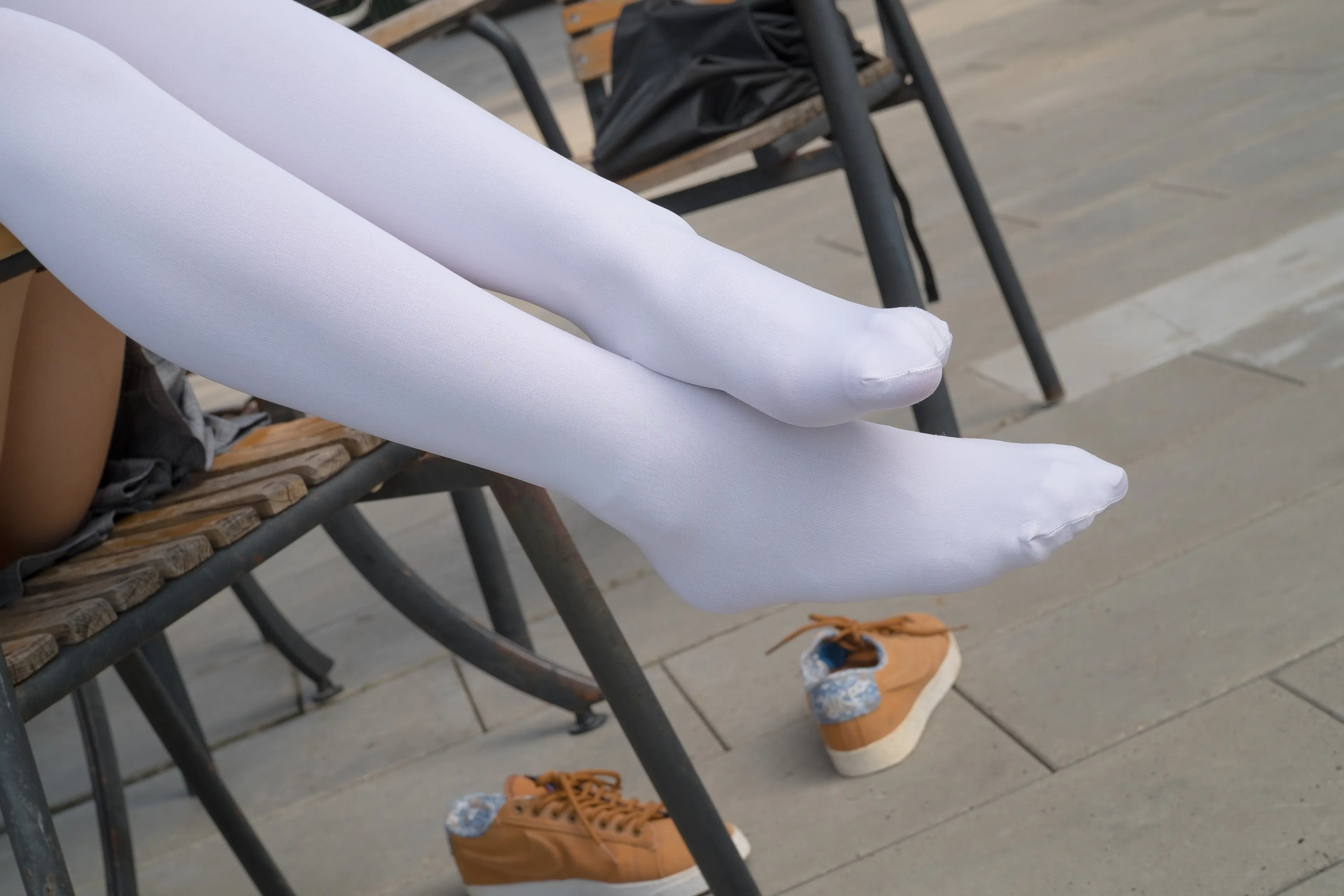 森萝财团 R15 湖边戏水白丝 [113P]