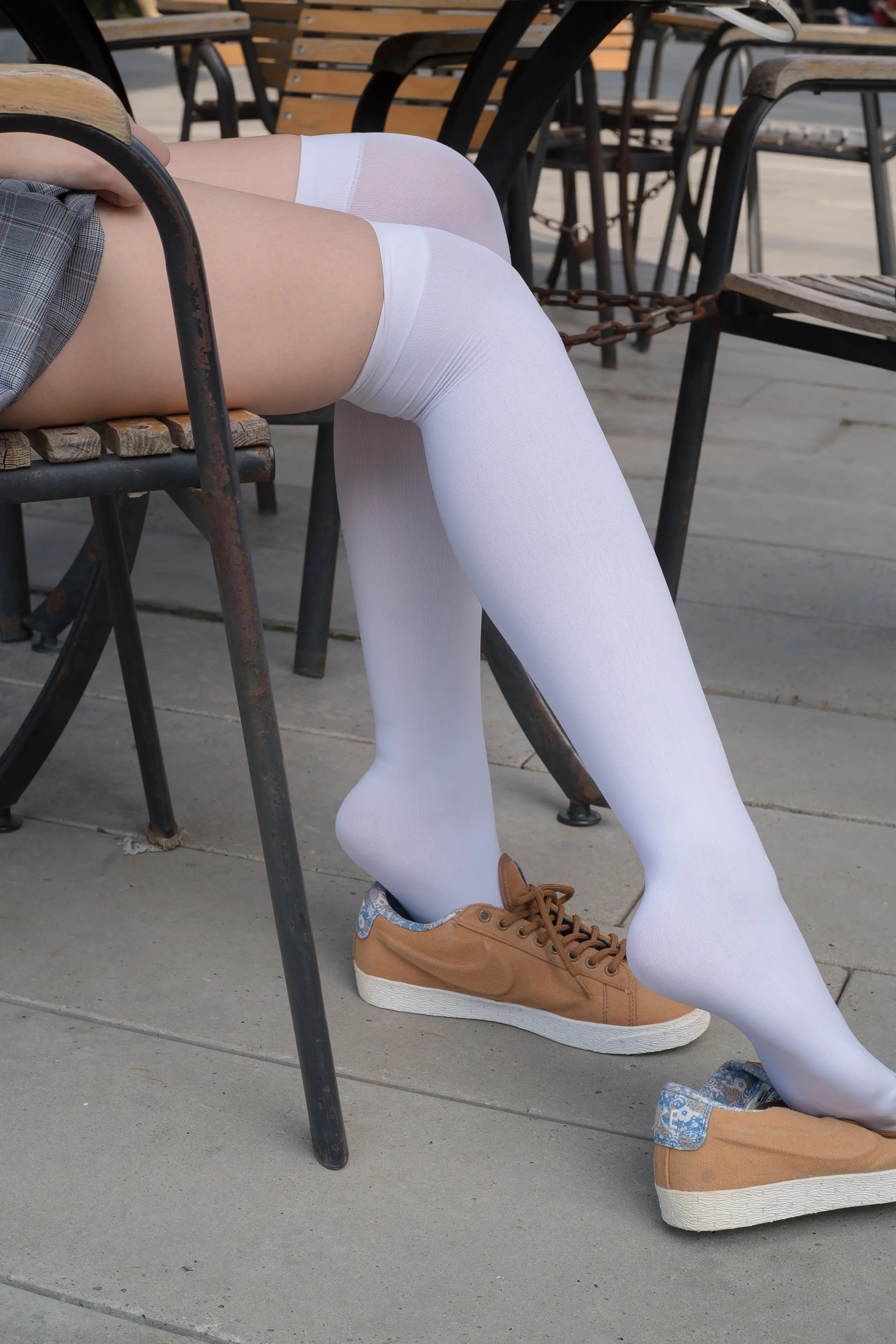 森萝财团 R15 湖边戏水白丝 [113P]