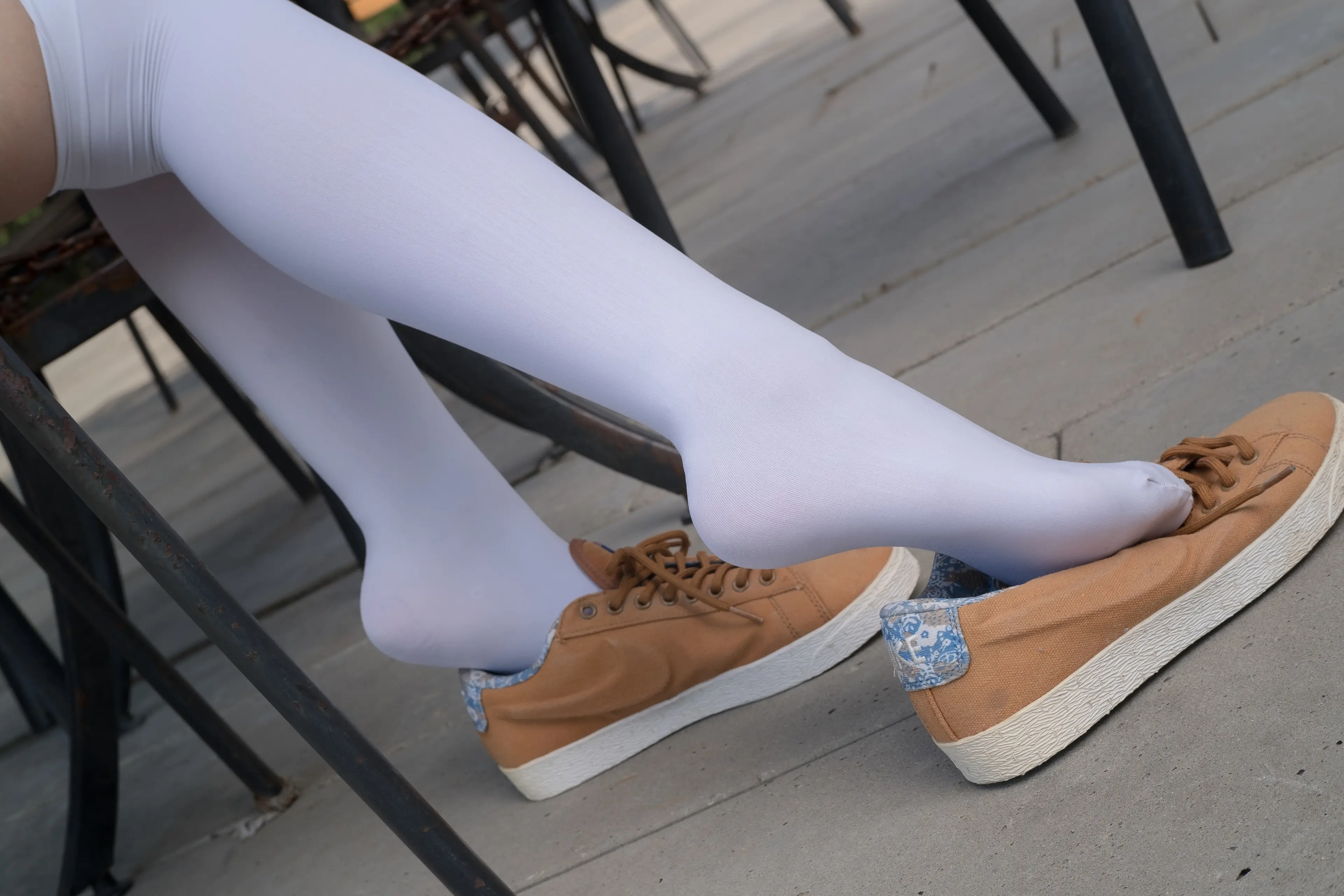 森萝财团 R15 湖边戏水白丝 [113P]