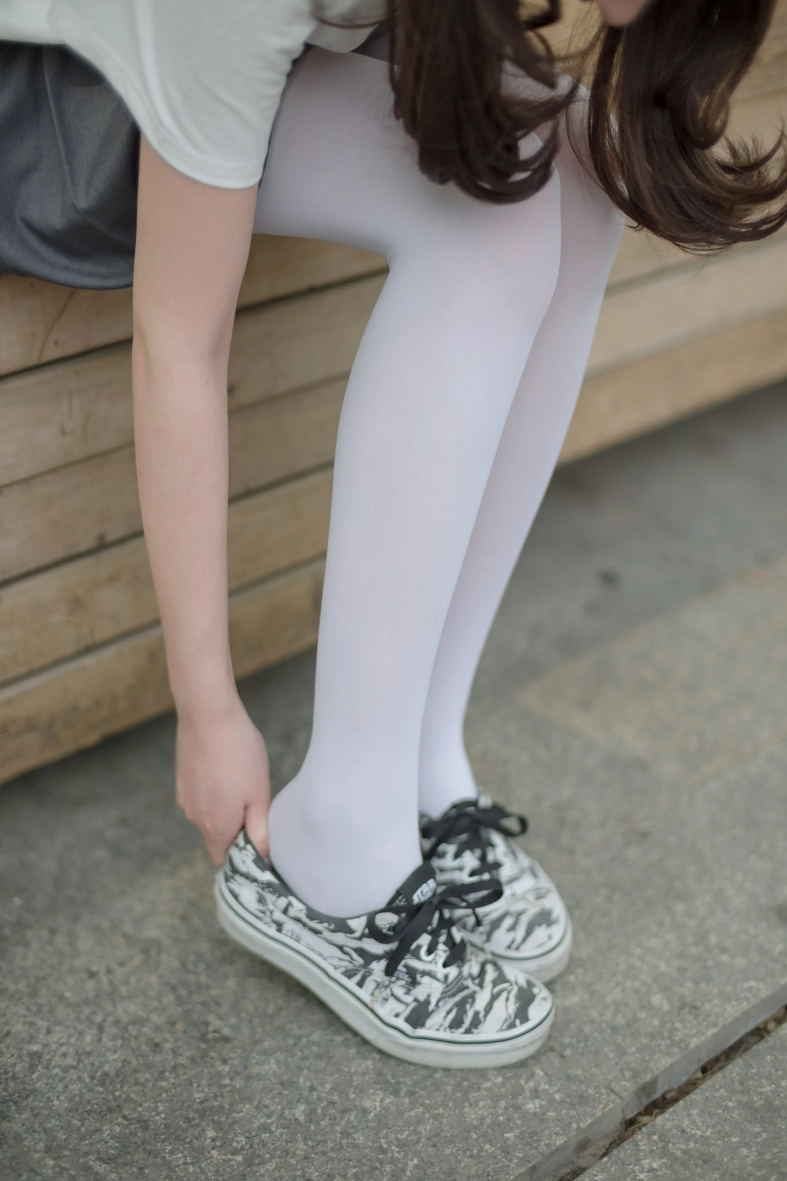 森萝财团 R15 白丝妹妹游园 [99P]