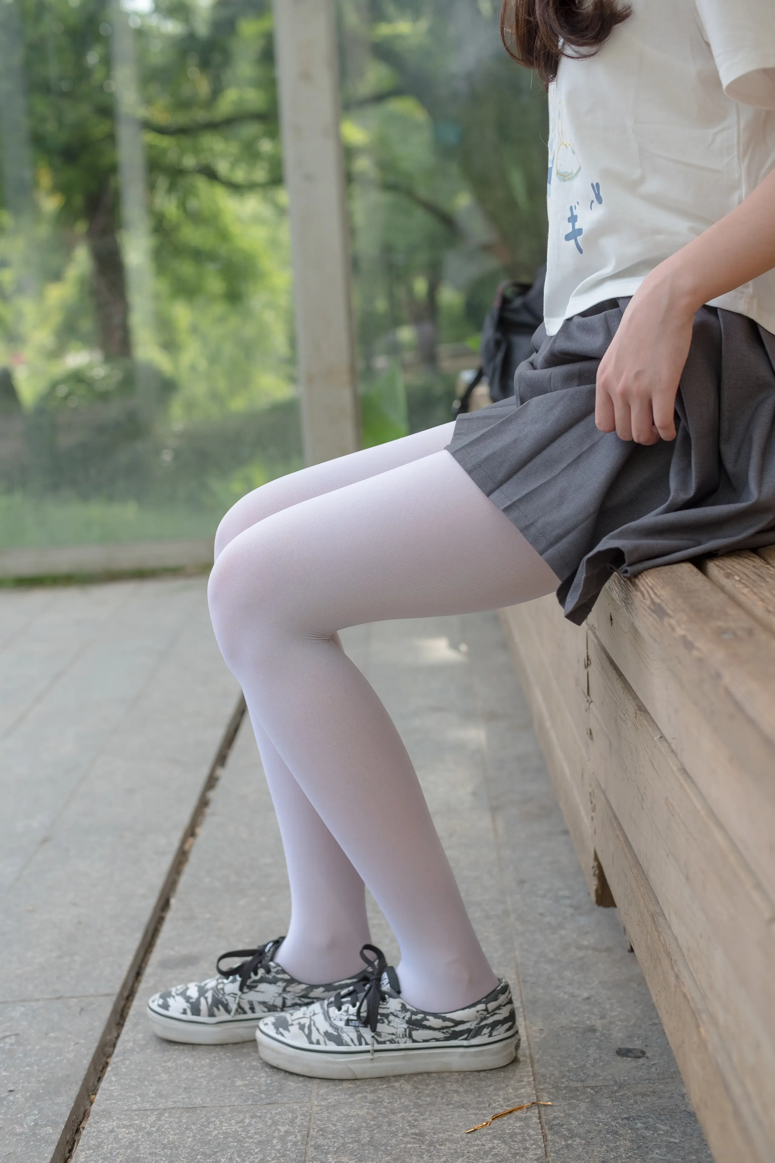 森萝财团 R15 白丝妹妹游园 [99P]