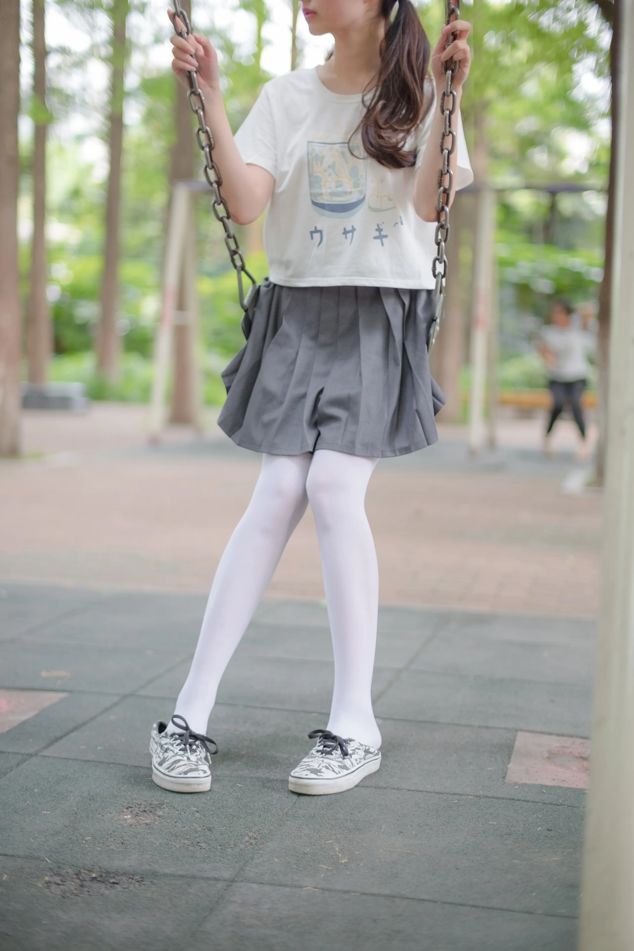 森萝财团 R15 白丝妹妹游园 [99P]