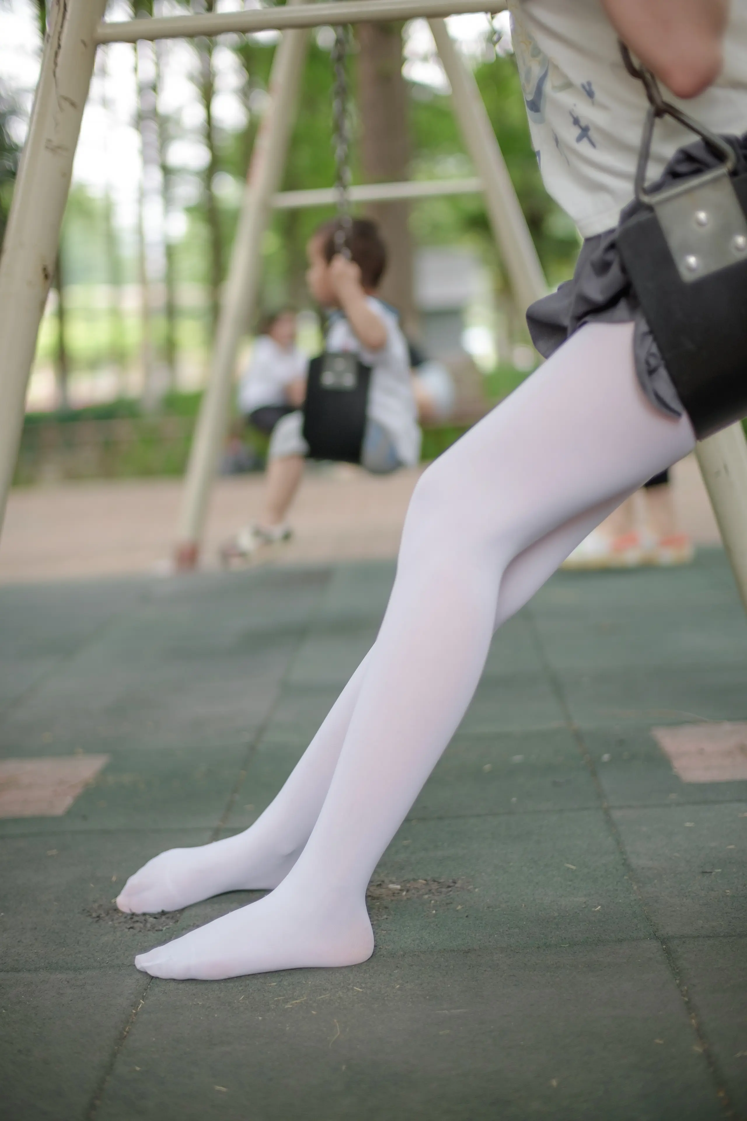 森萝财团 R15 白丝妹妹游园 [99P]