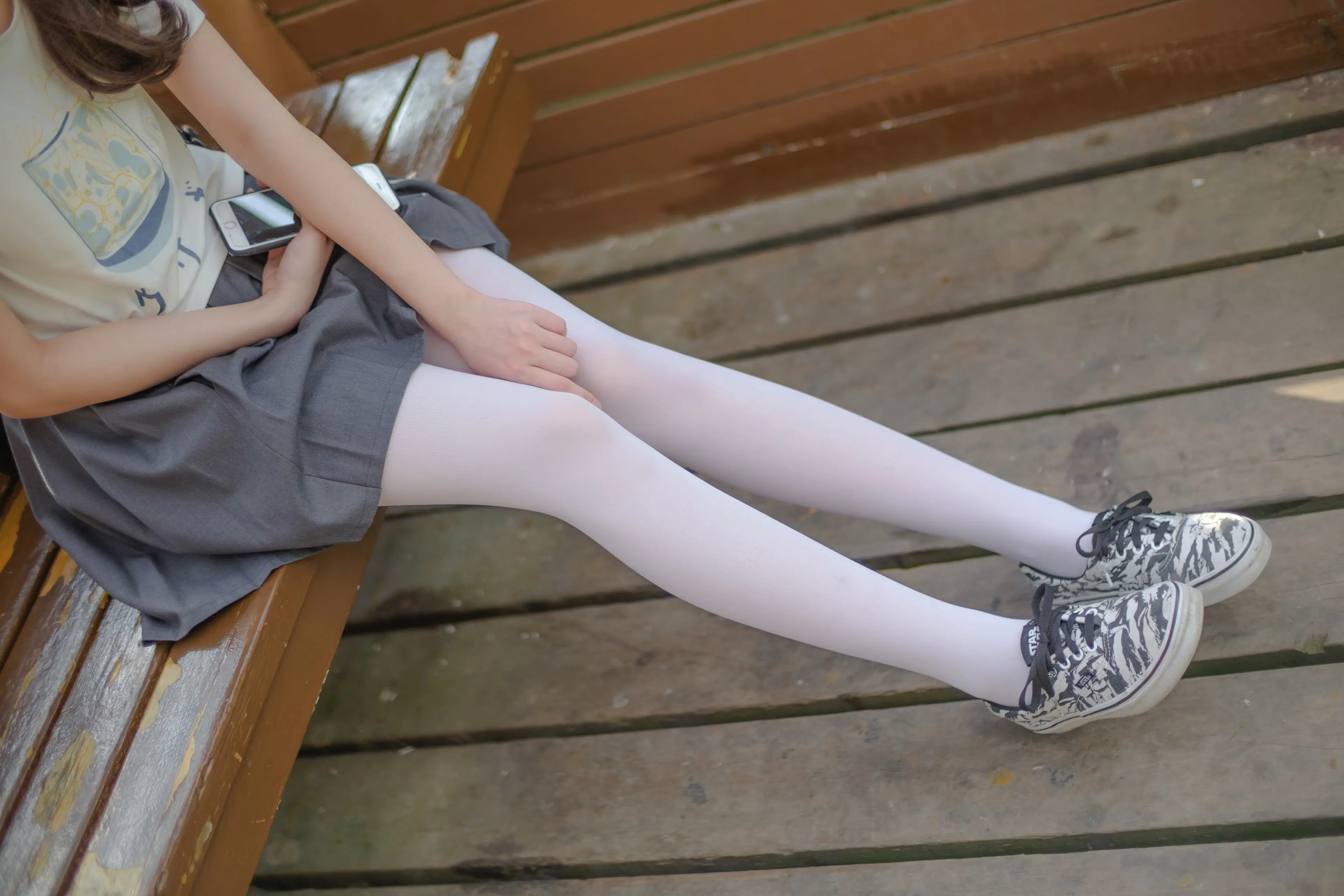 森萝财团 R15 白丝妹妹游园 [99P]