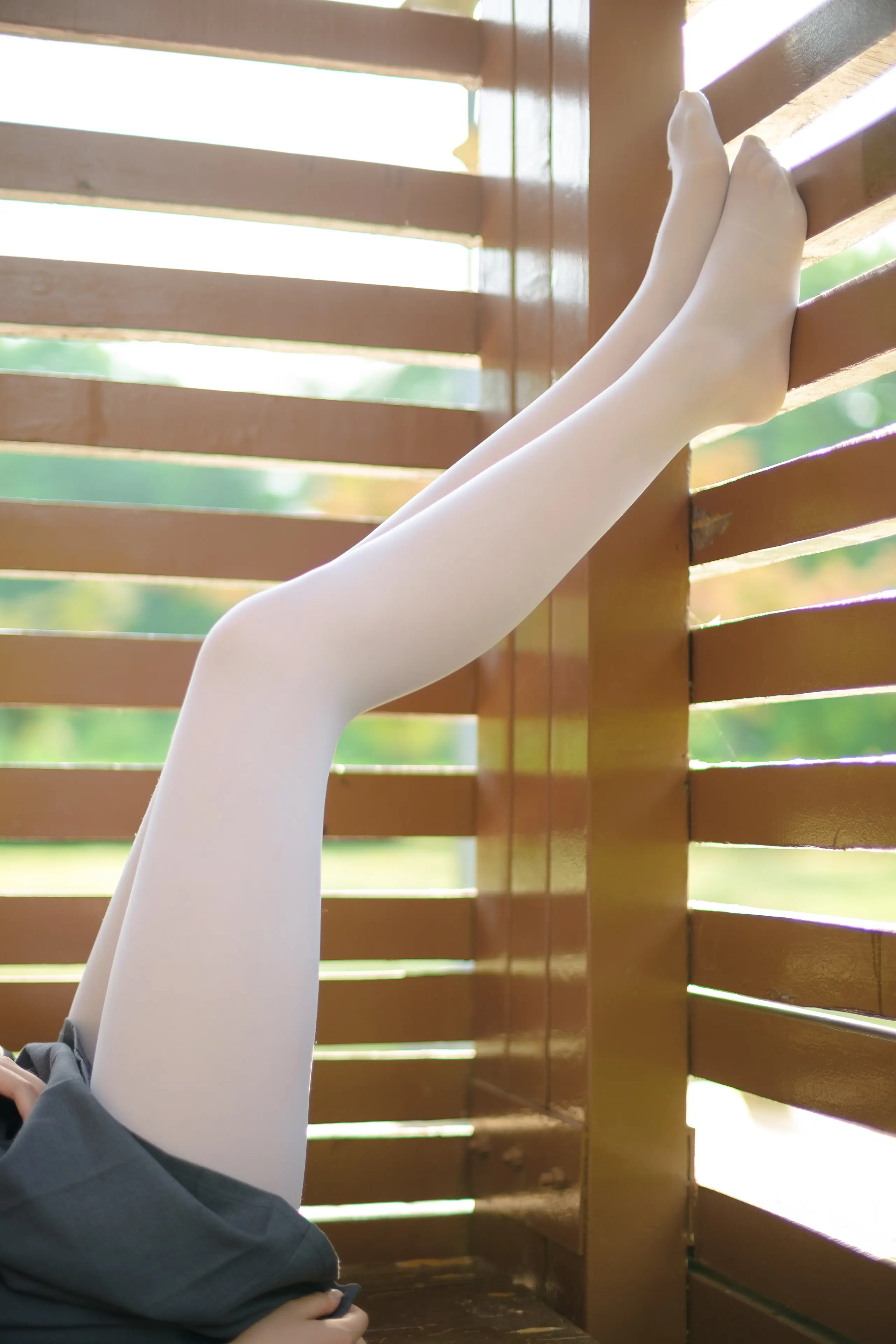 森萝财团 R15 白丝妹妹游园 [99P]