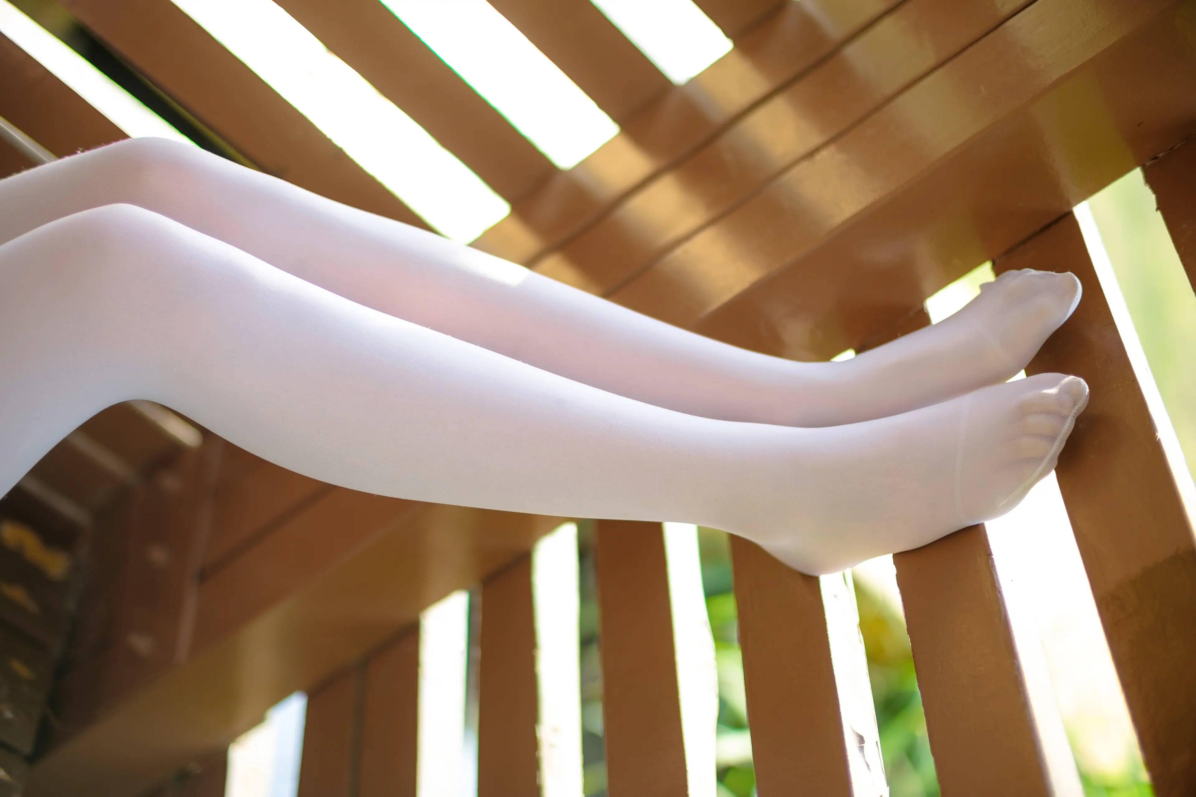 森萝财团 R15 白丝妹妹游园 [99P]