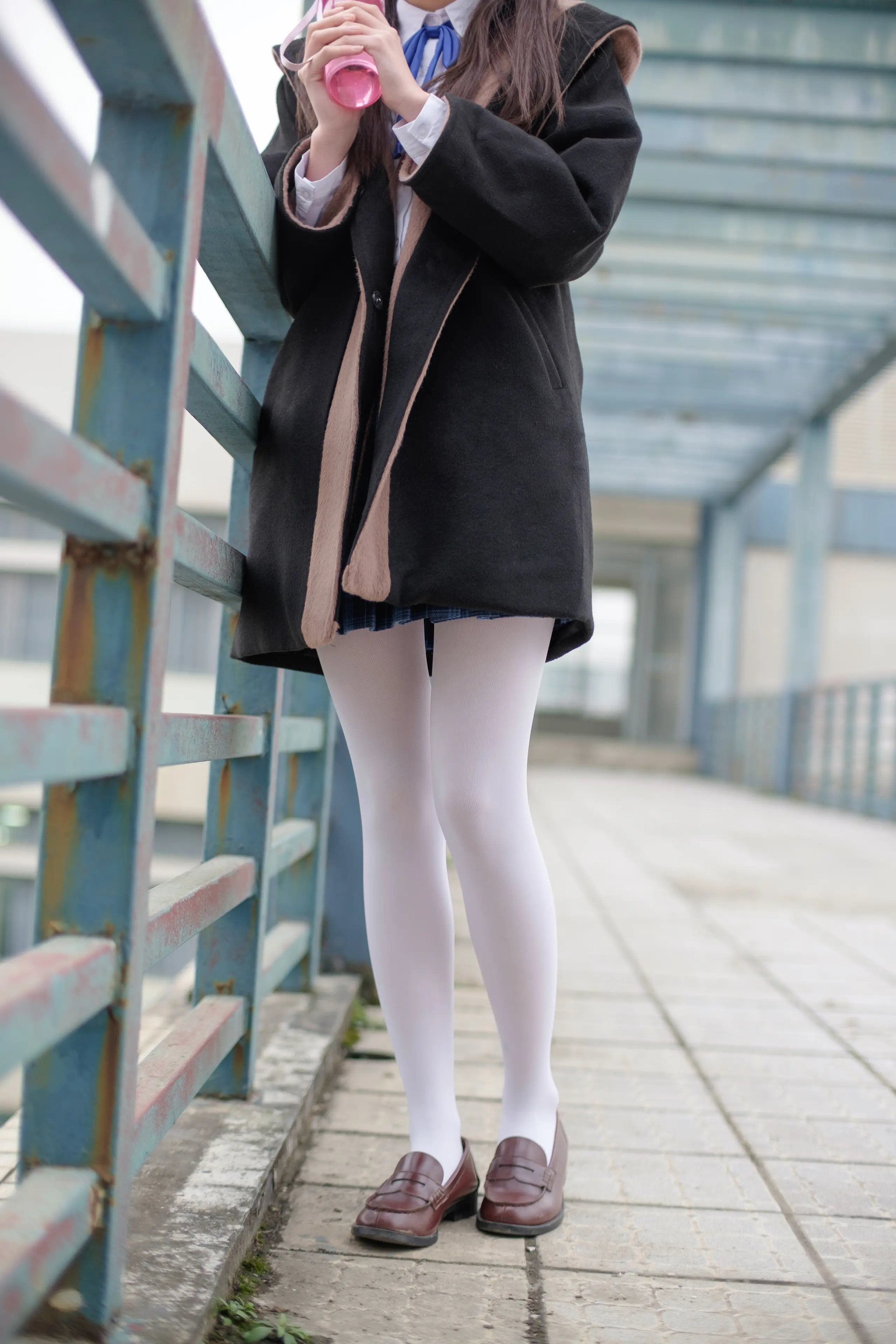 森萝财团 R15 白丝学妹 [94P]