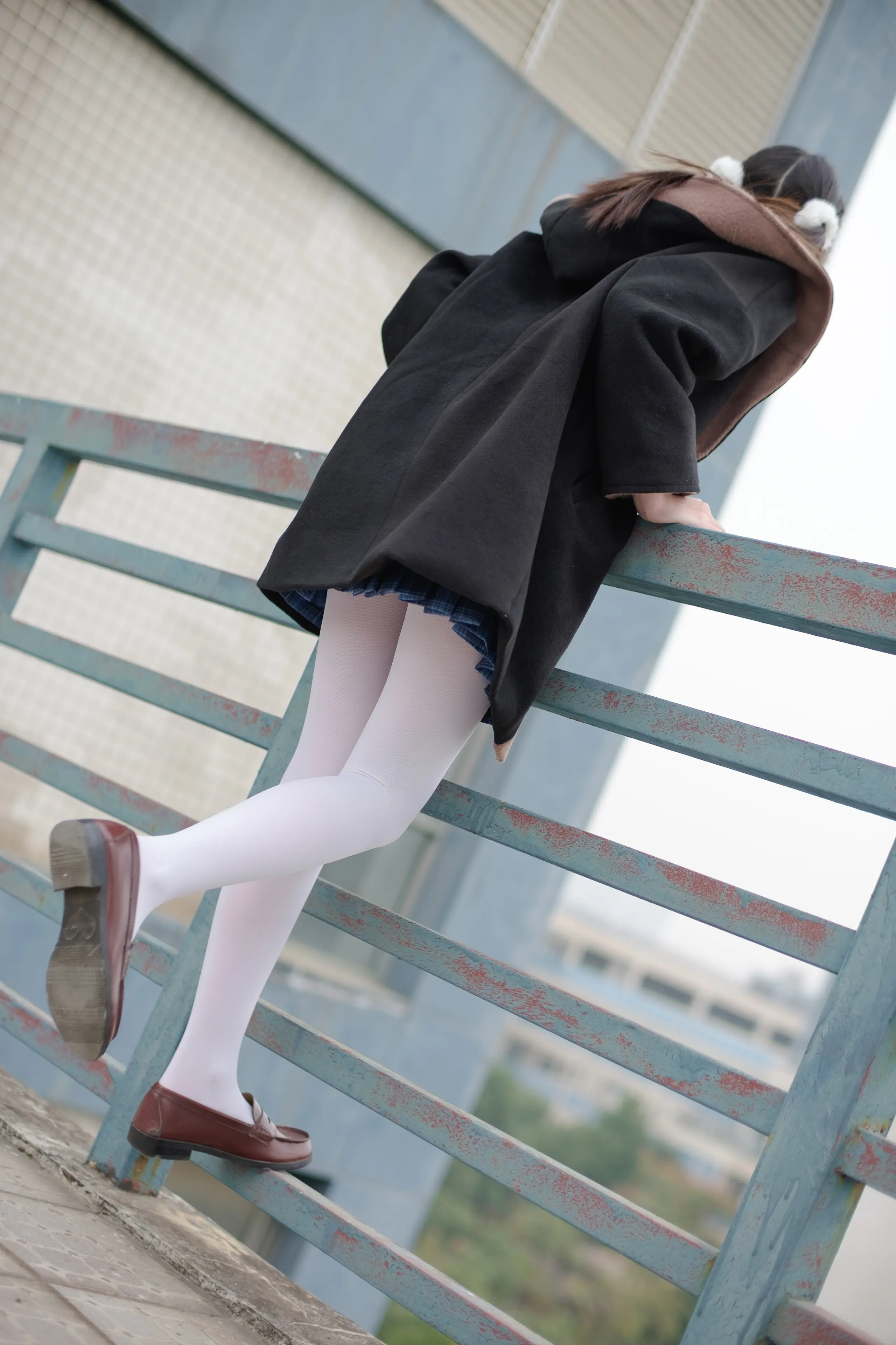 森萝财团 R15 白丝学妹 [94P]