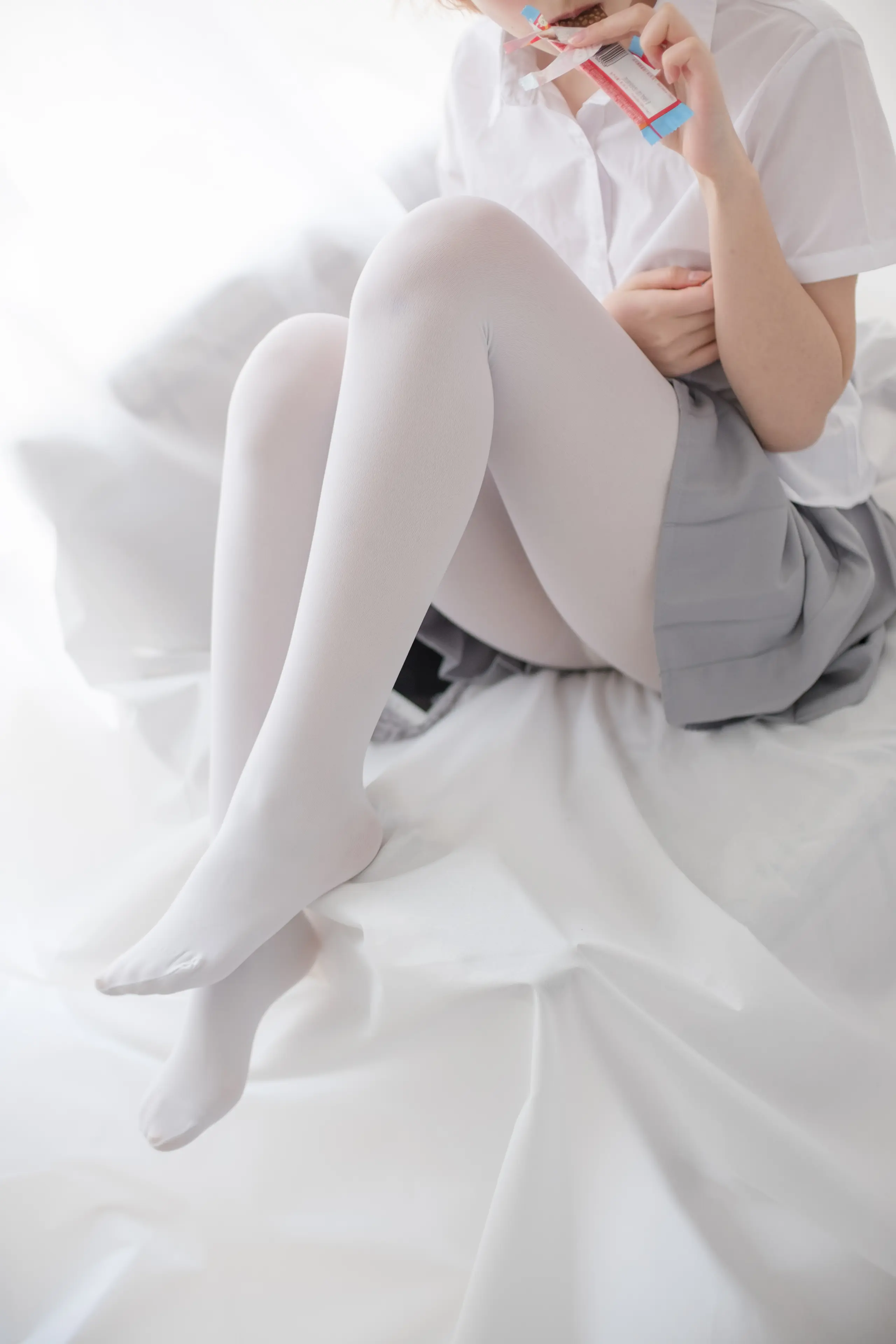 森萝财团 R15 白丝学妹休憩空间 [109P]