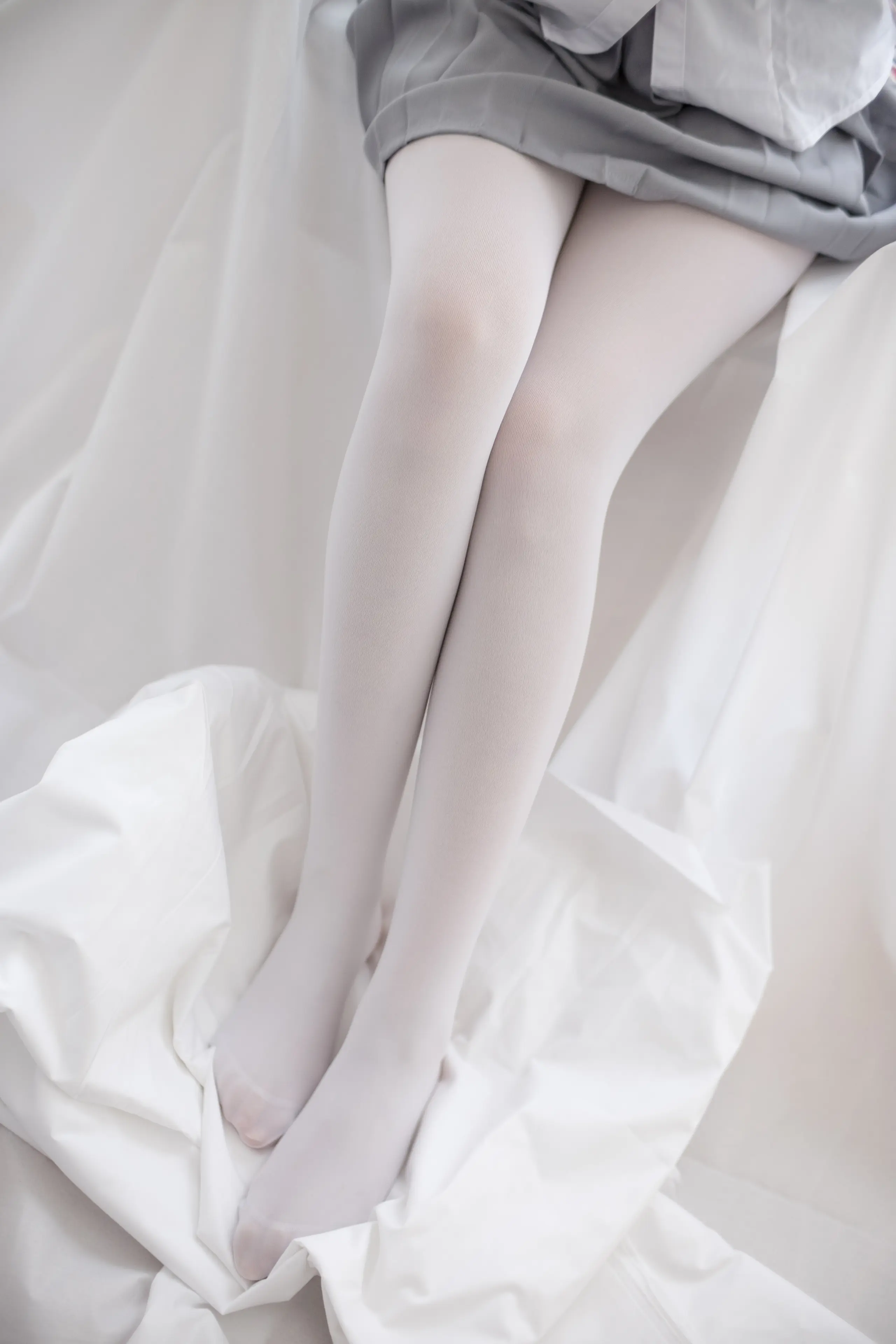 森萝财团 R15 白丝学妹休憩空间 [109P]