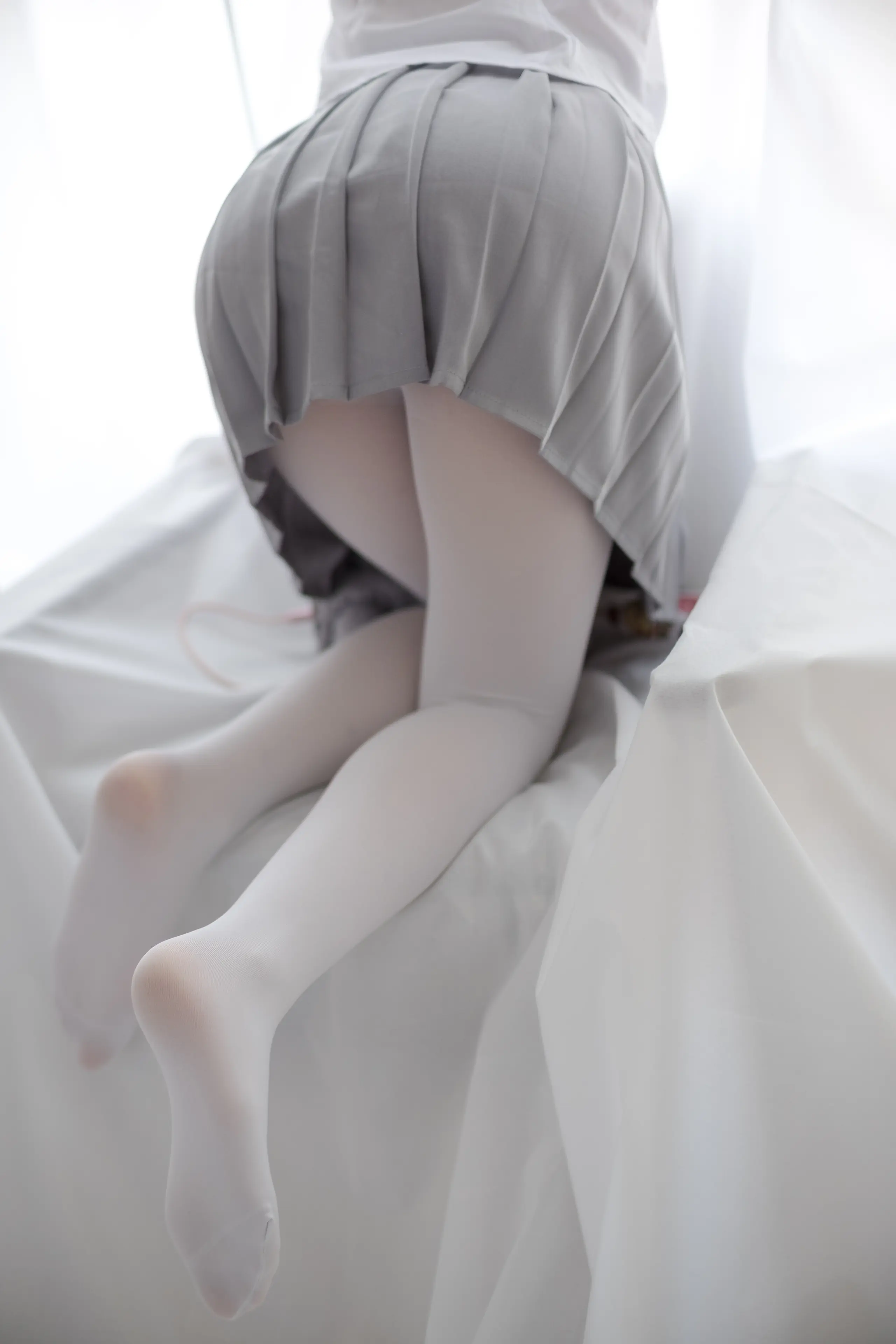 森萝财团 R15 白丝学妹休憩空间 [109P]