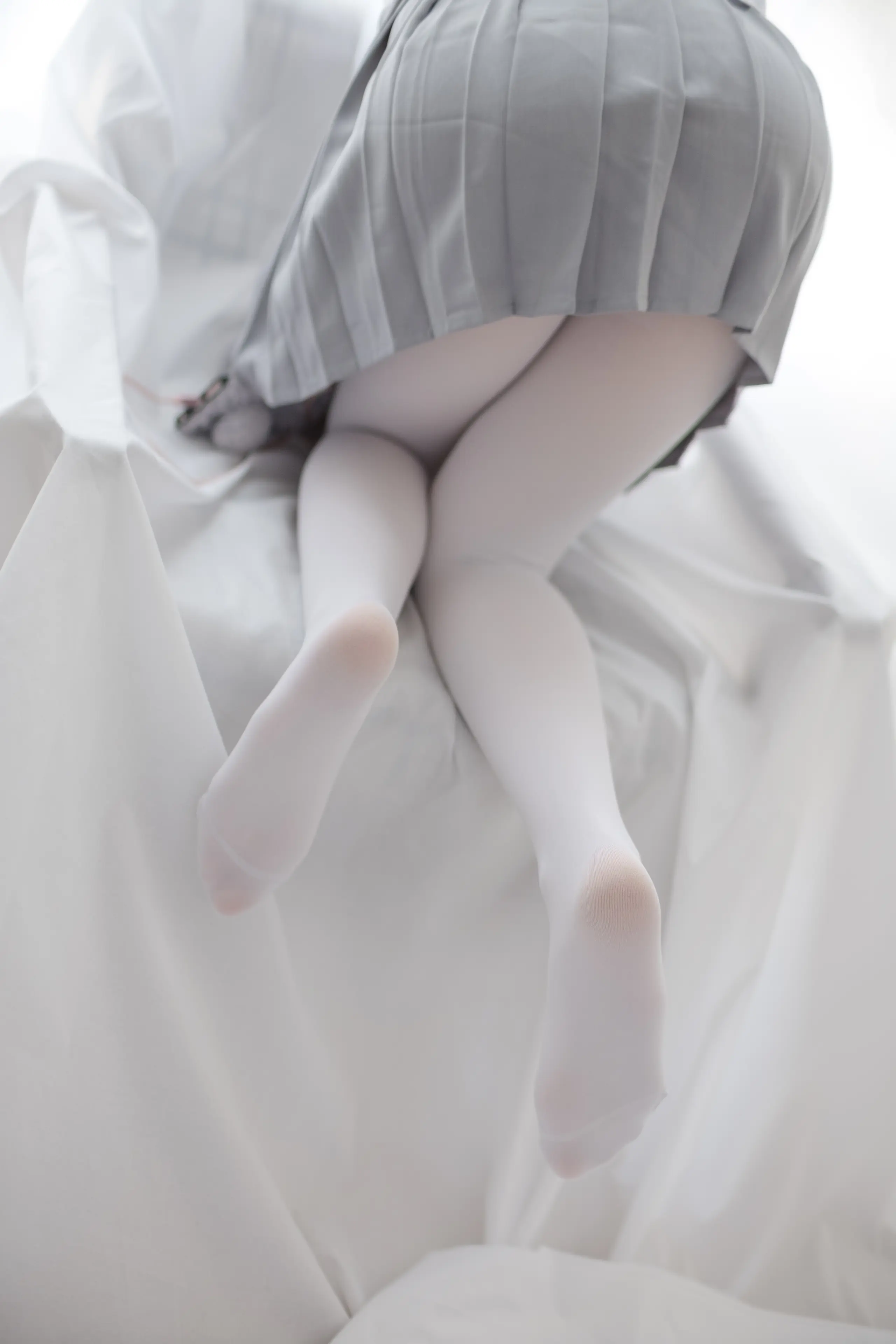 森萝财团 R15 白丝学妹休憩空间 [109P]