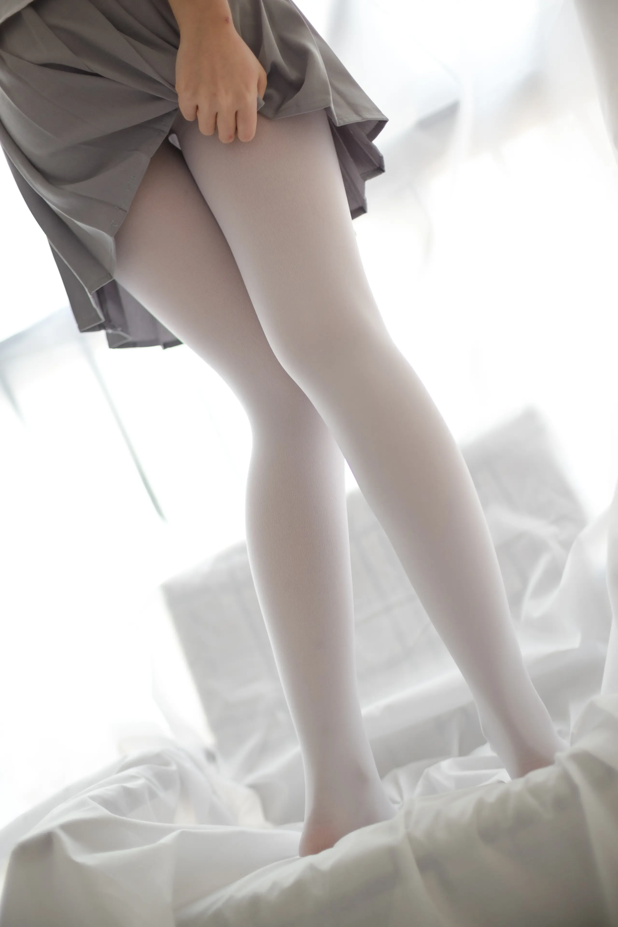 森萝财团 R15 白丝学妹休憩空间 [109P]