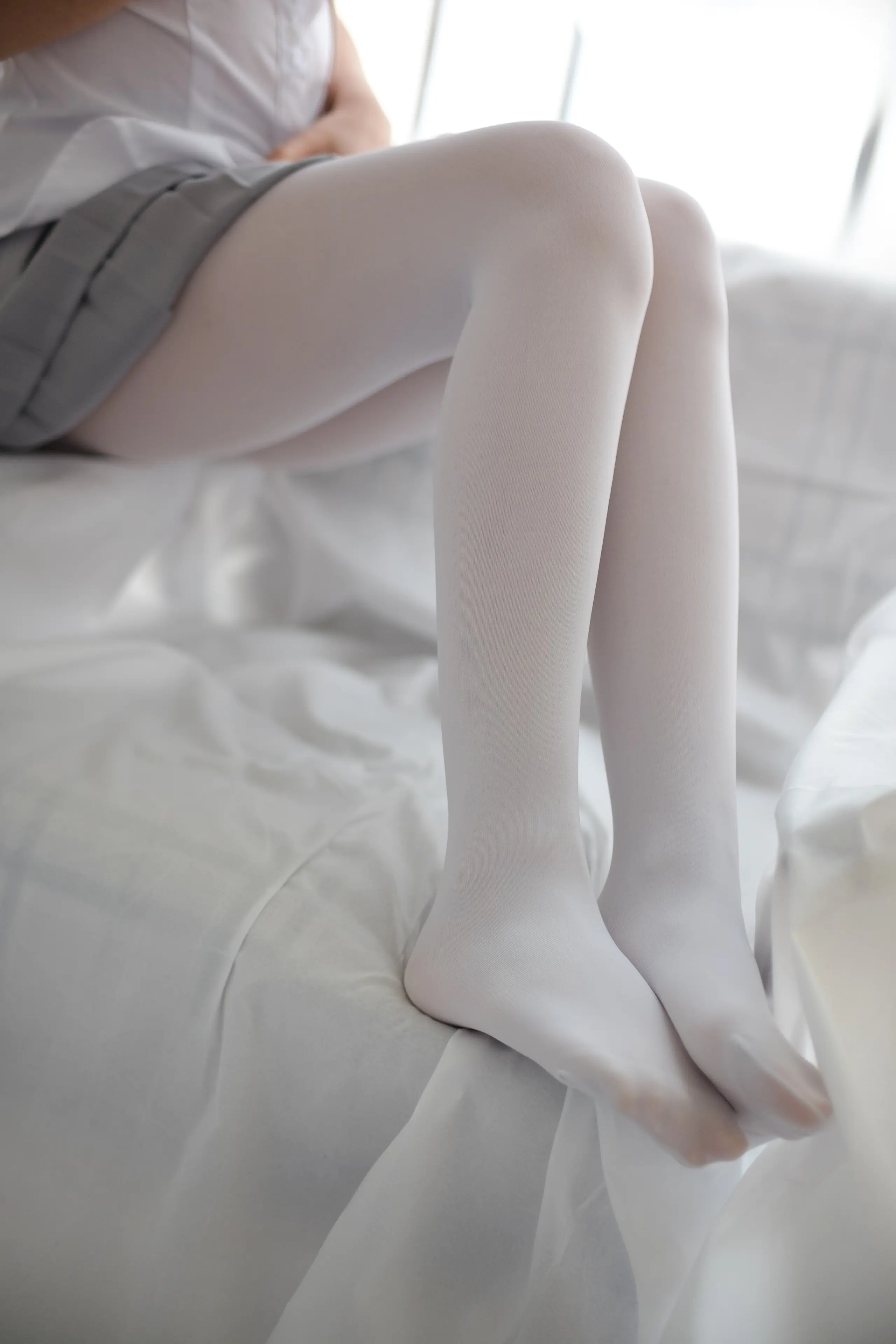 森萝财团 R15 白丝学妹休憩空间 [109P]