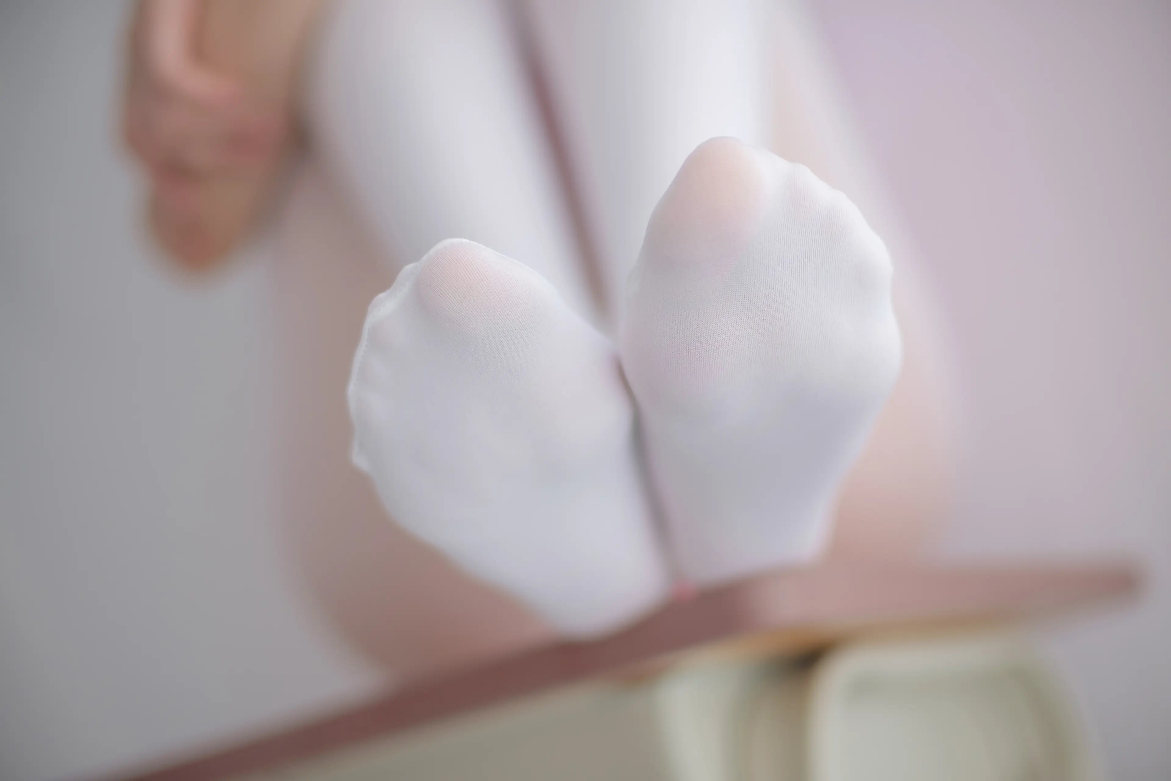 森萝财团 R15 白丝粉红少女 [84P]