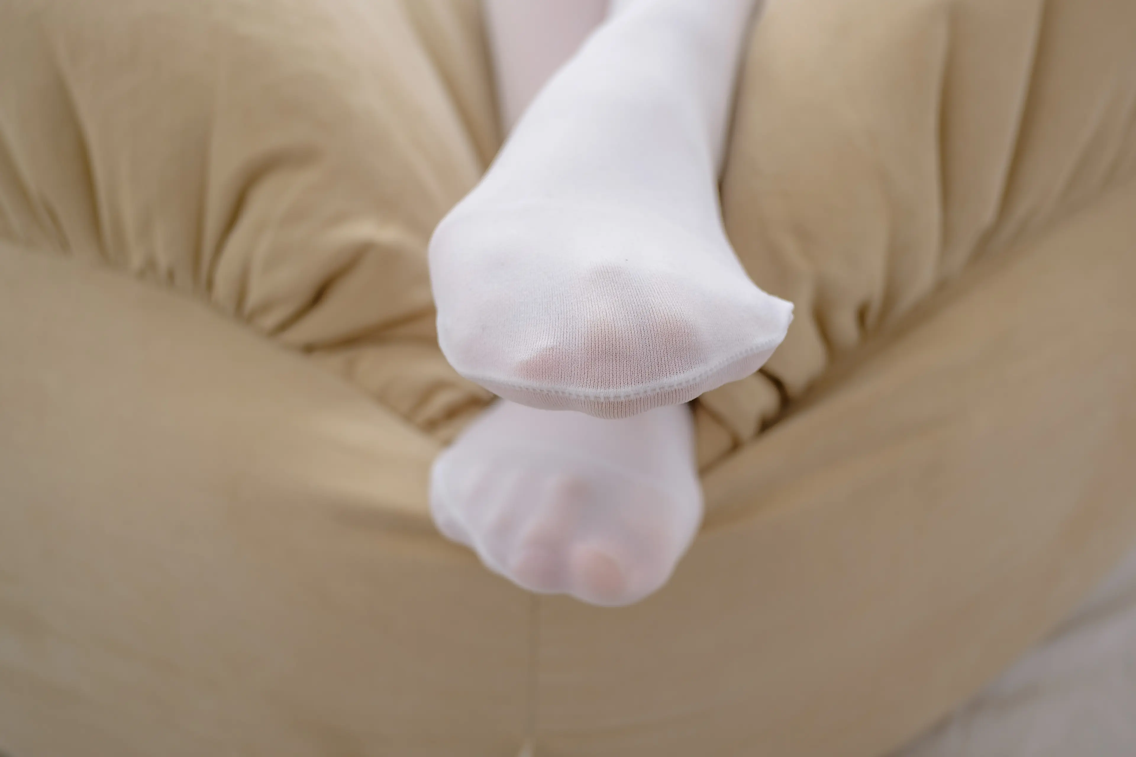 森萝财团 R15 白丝足控 [75P]