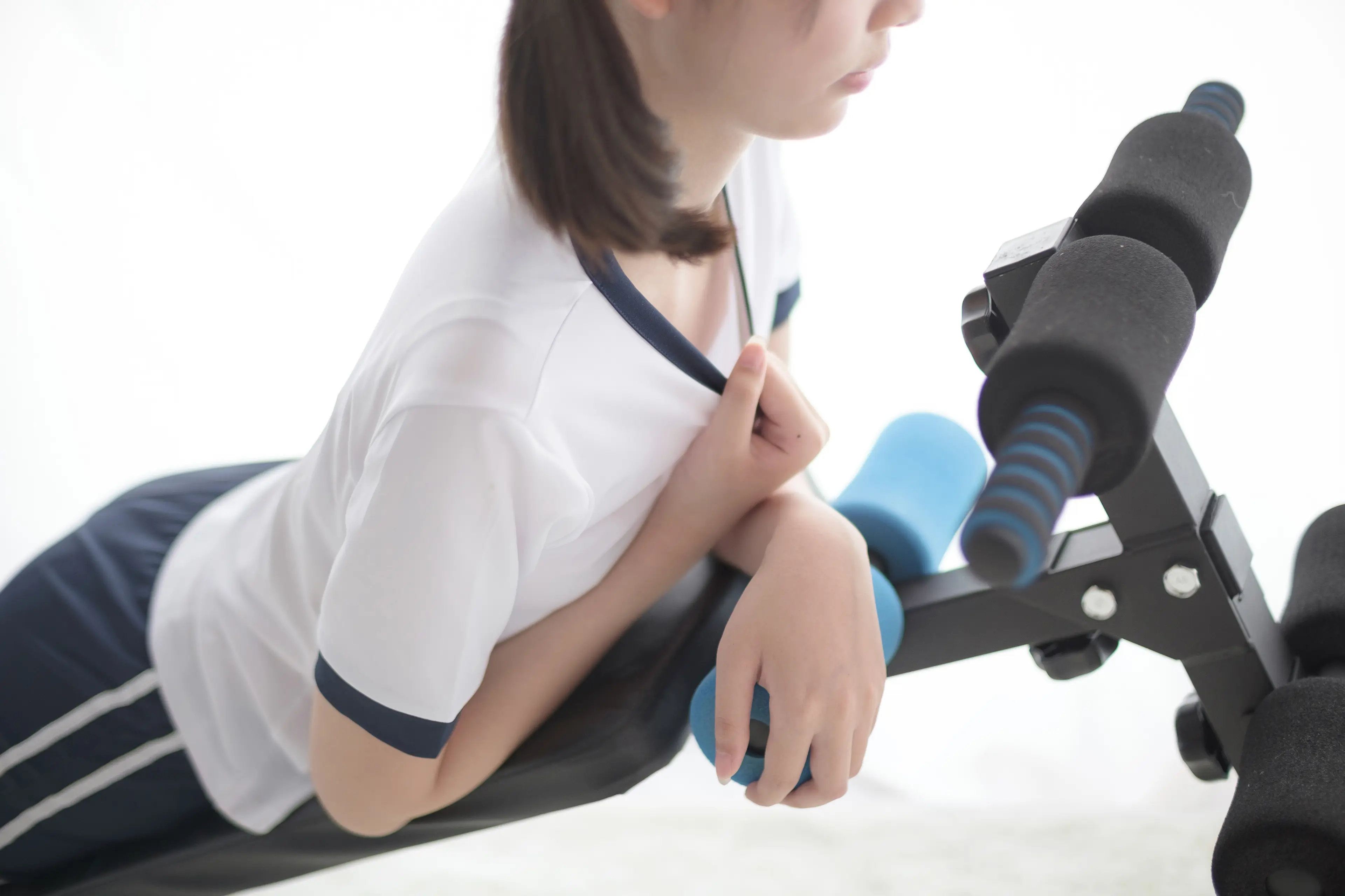 森萝财团 R15 白丝运动少女 [85P]