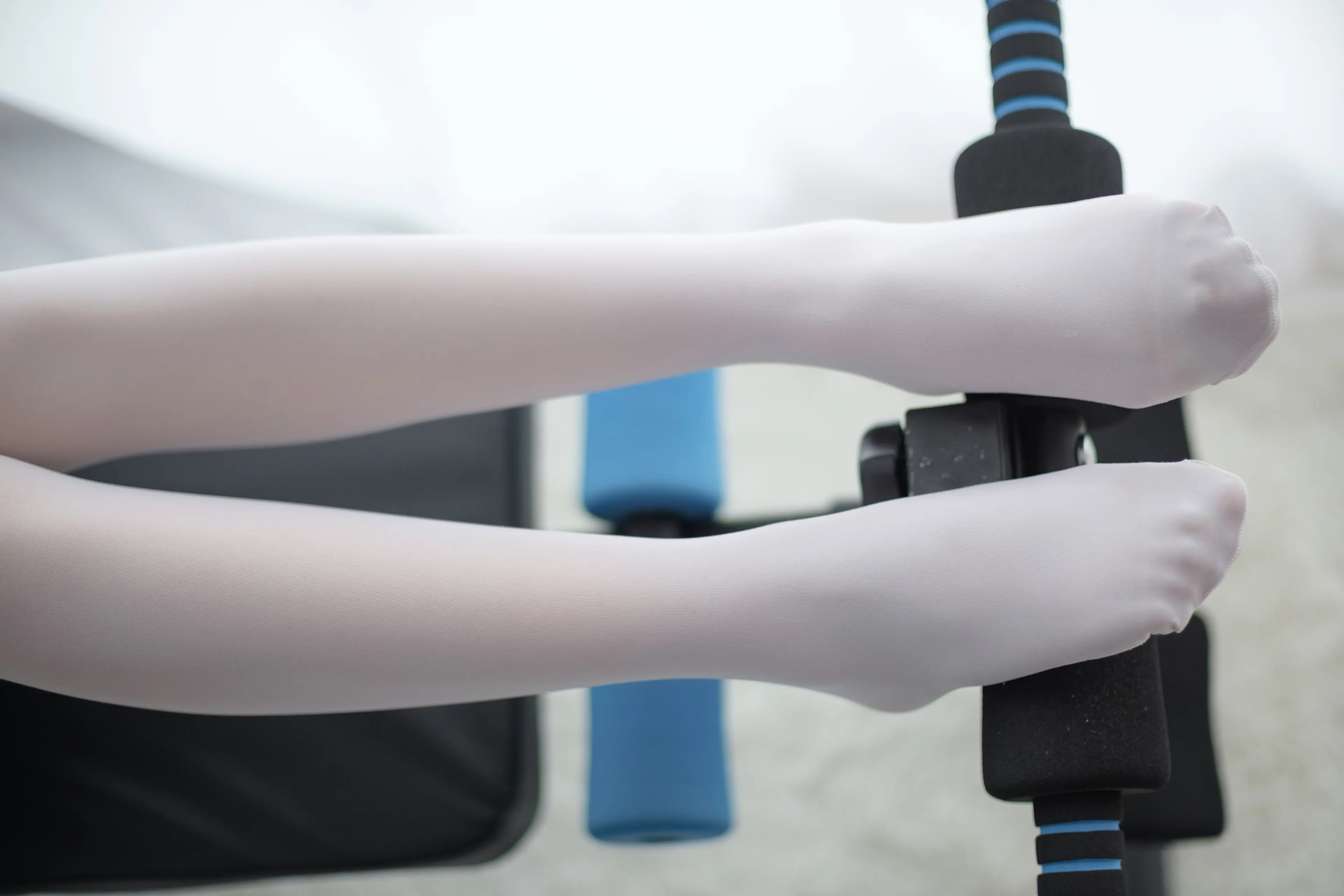 森萝财团 R15 白丝运动少女 [85P]