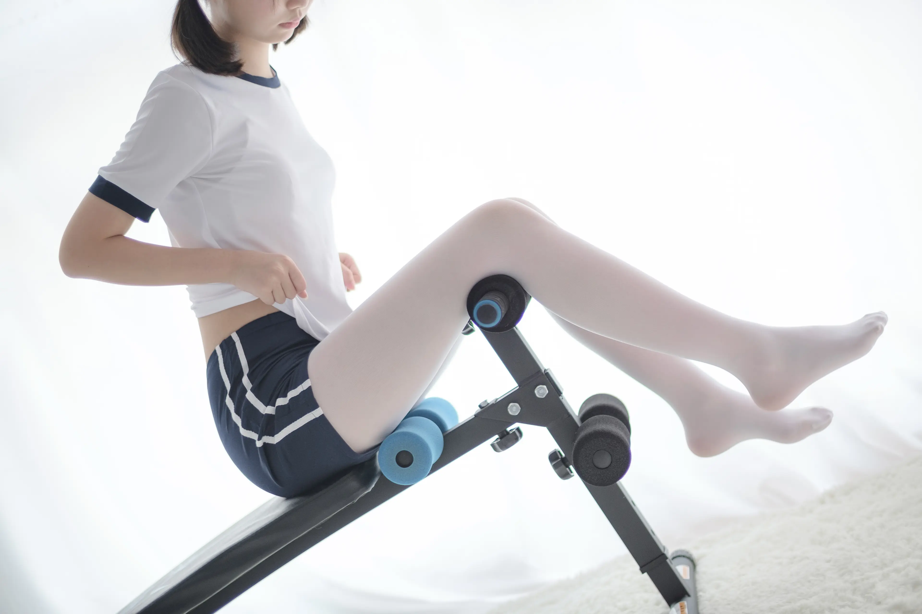 森萝财团 R15 白丝运动少女 [85P]