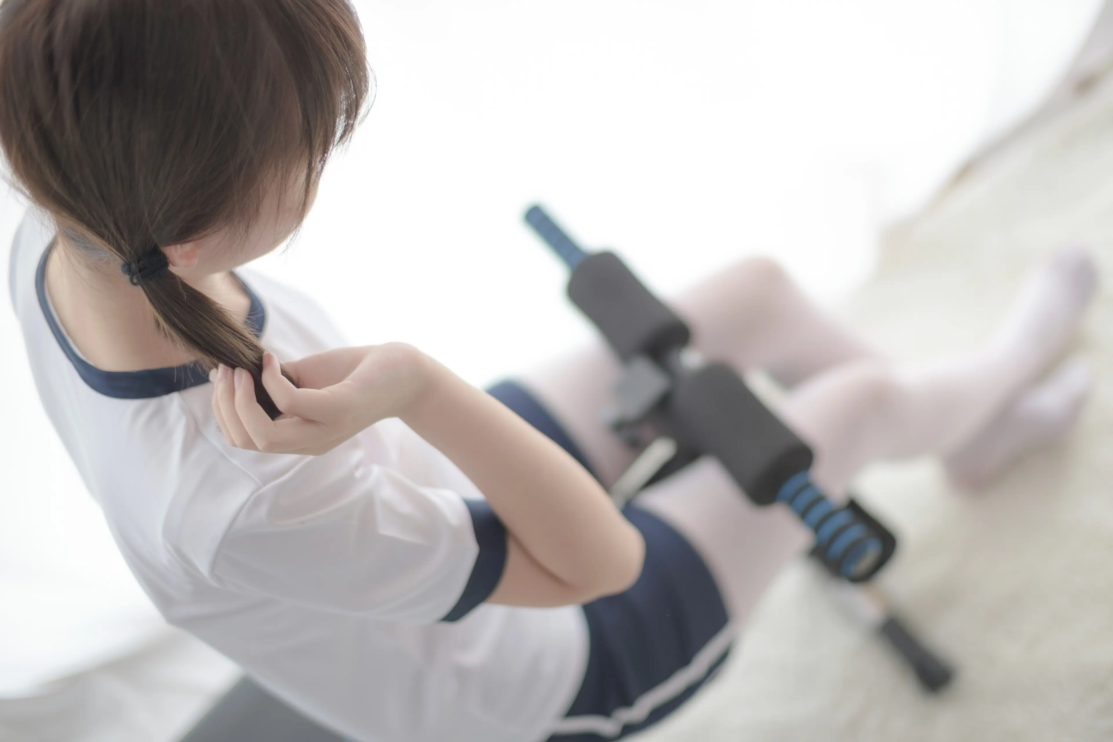 森萝财团 R15 白丝运动少女 [85P]