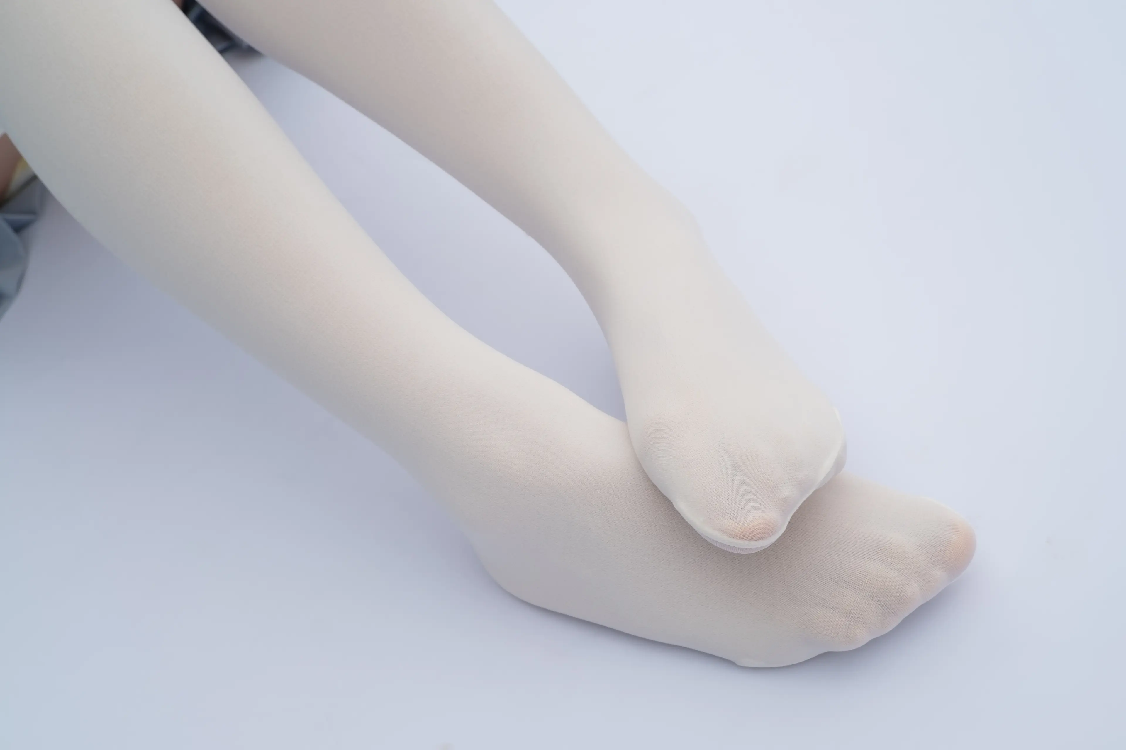 森萝财团 R15 白丝高考学妹 [84P]