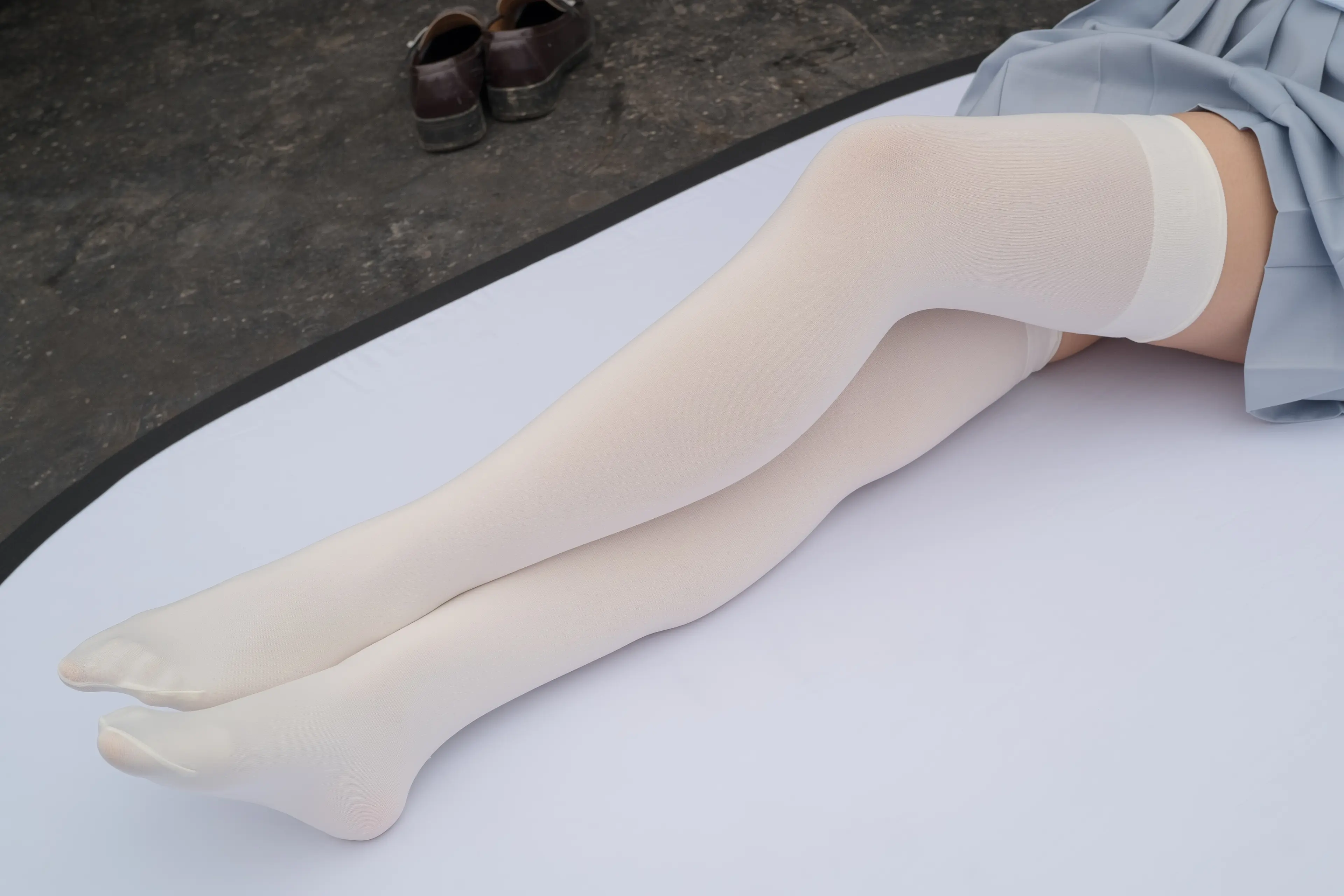 森萝财团 R15 白丝高考学妹 [84P]