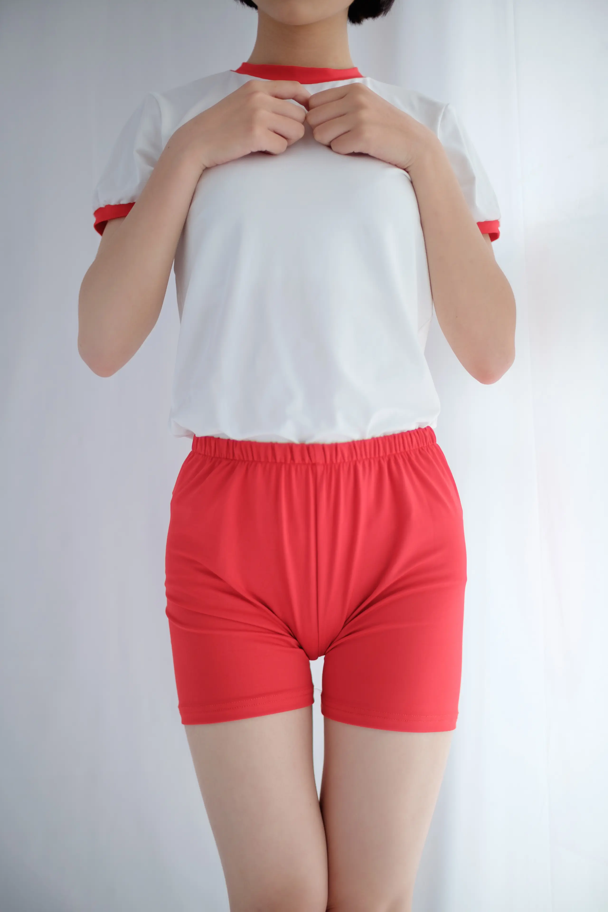 森萝财团 R15 白红黑 [57P]