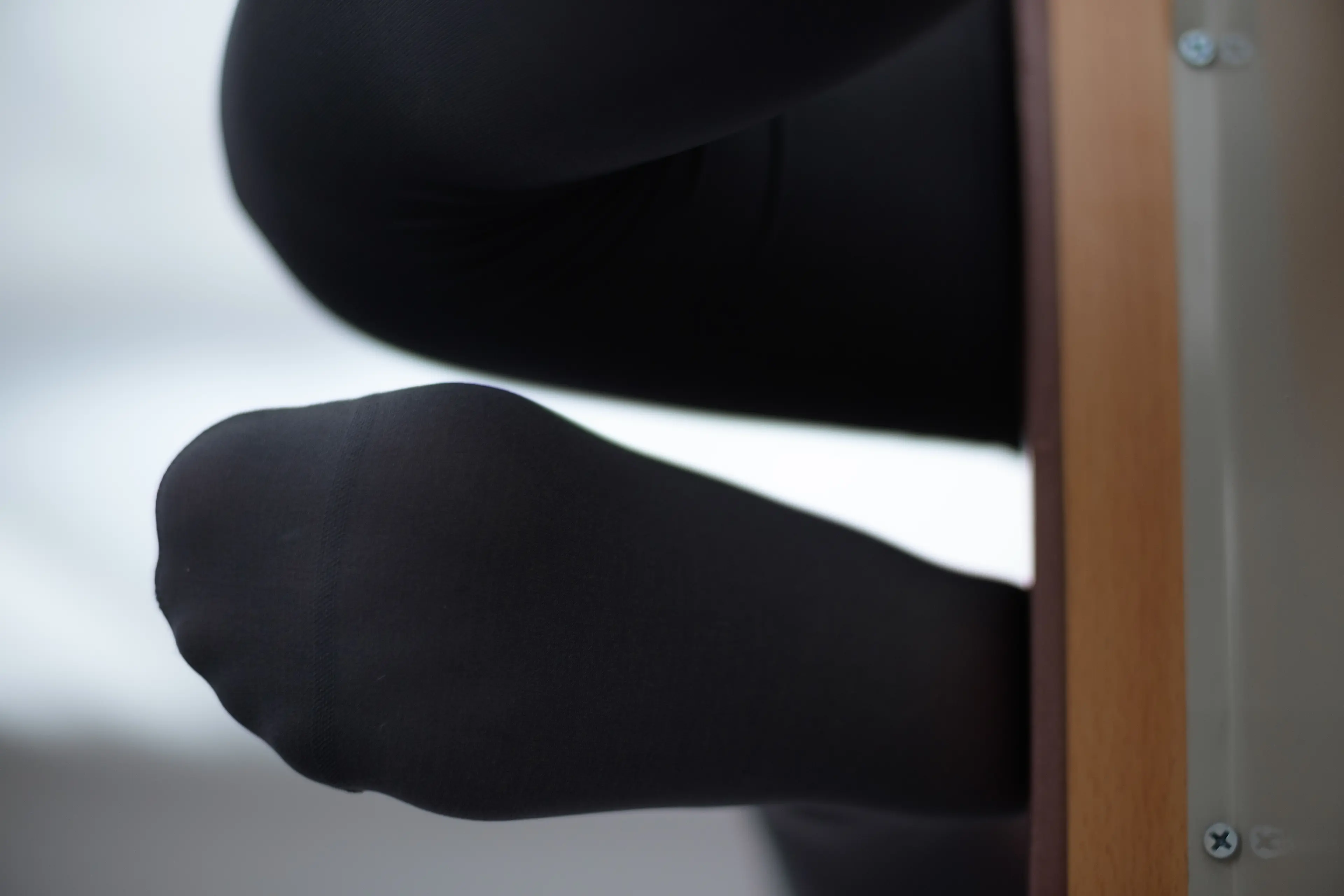 森萝财团 R15 白红黑 [57P]