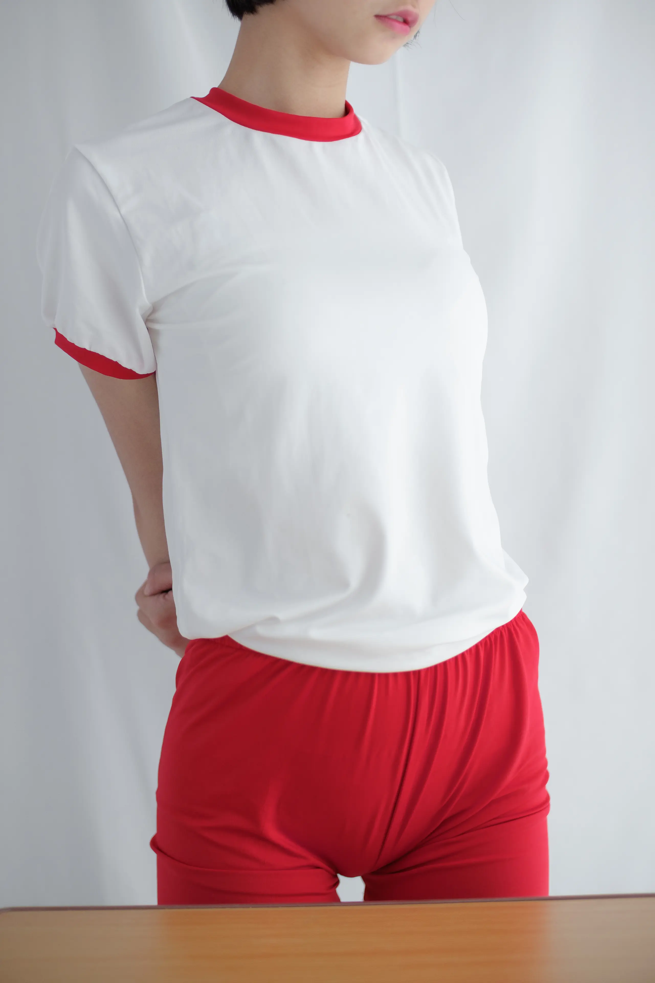 森萝财团 R15 白红黑 [57P]