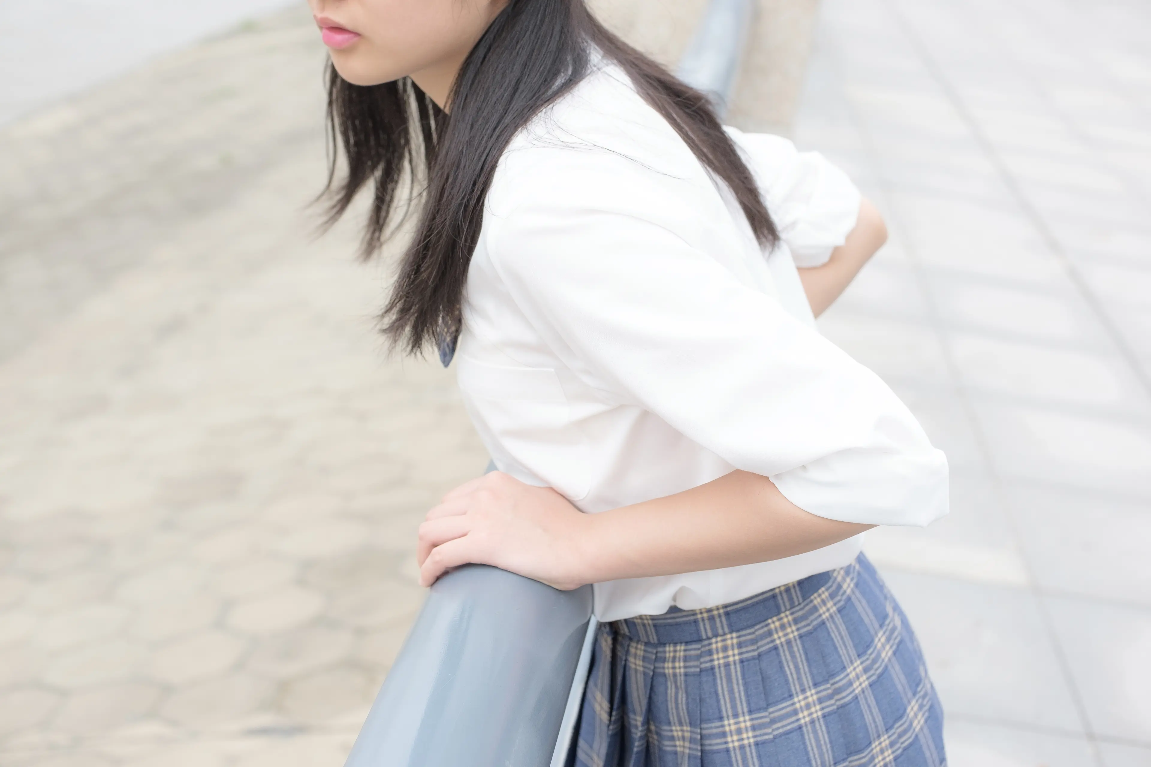 森萝财团 R15 百褶裙白丝美足 [88P]