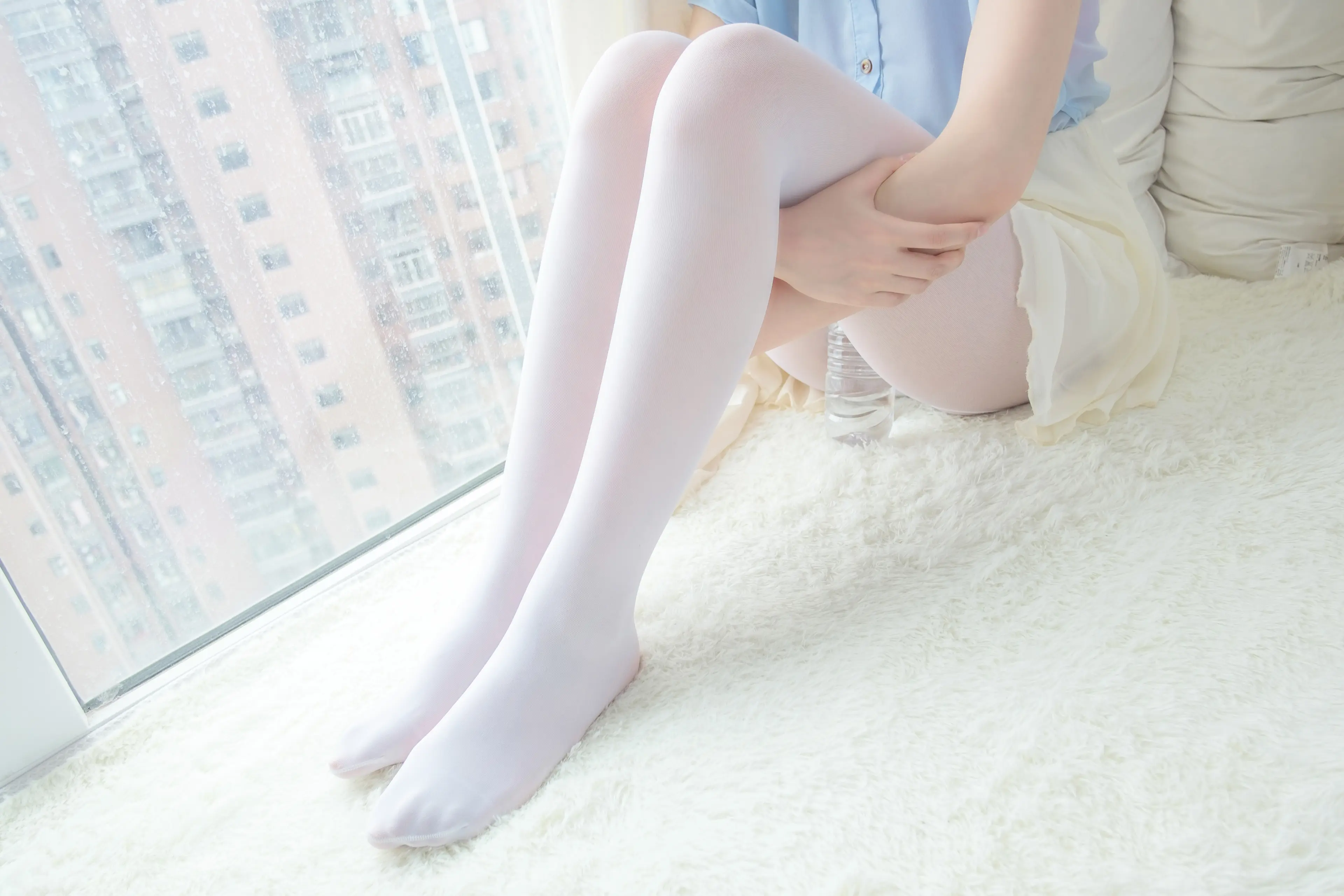 森萝财团 R15 窗台上的薄纱少女 [83P]