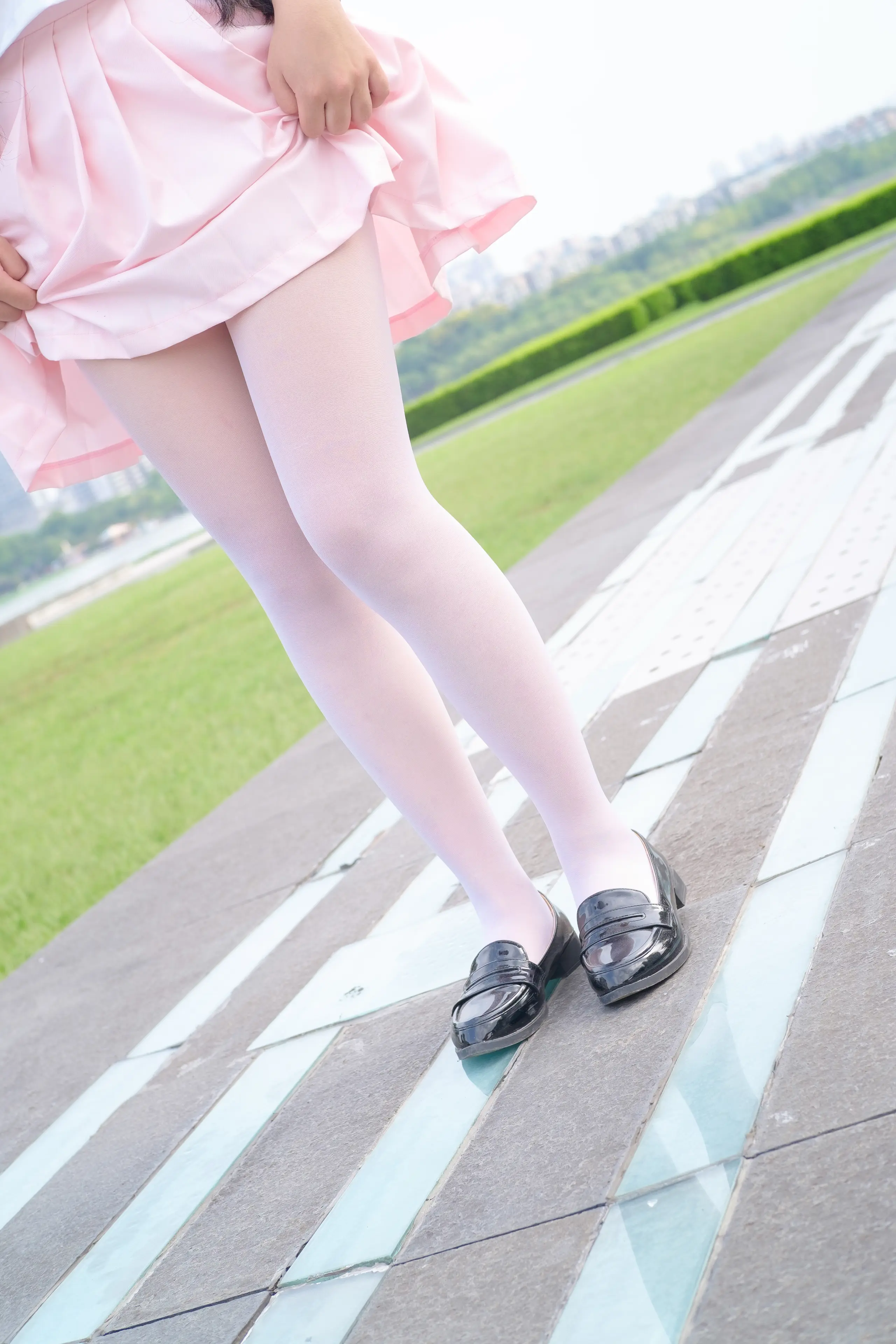 森萝财团 R15 粉红卡哇伊 [75P]