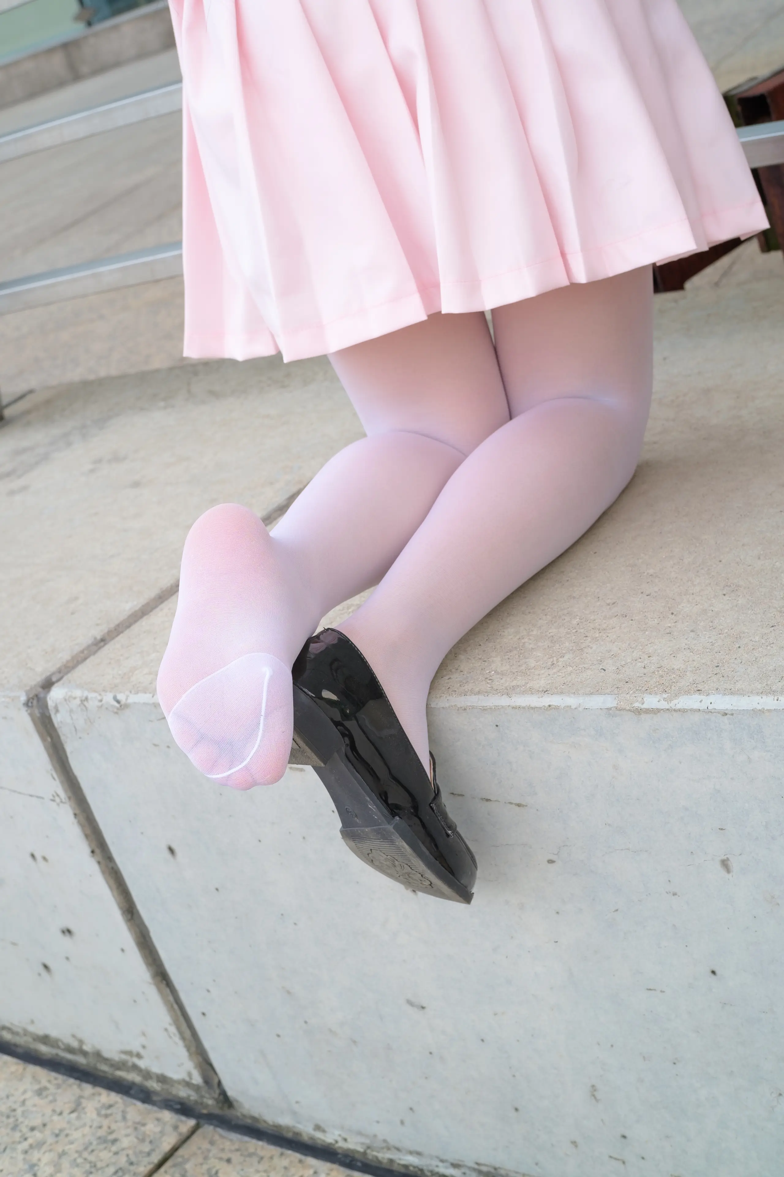 森萝财团 R15 粉红卡哇伊 [75P]