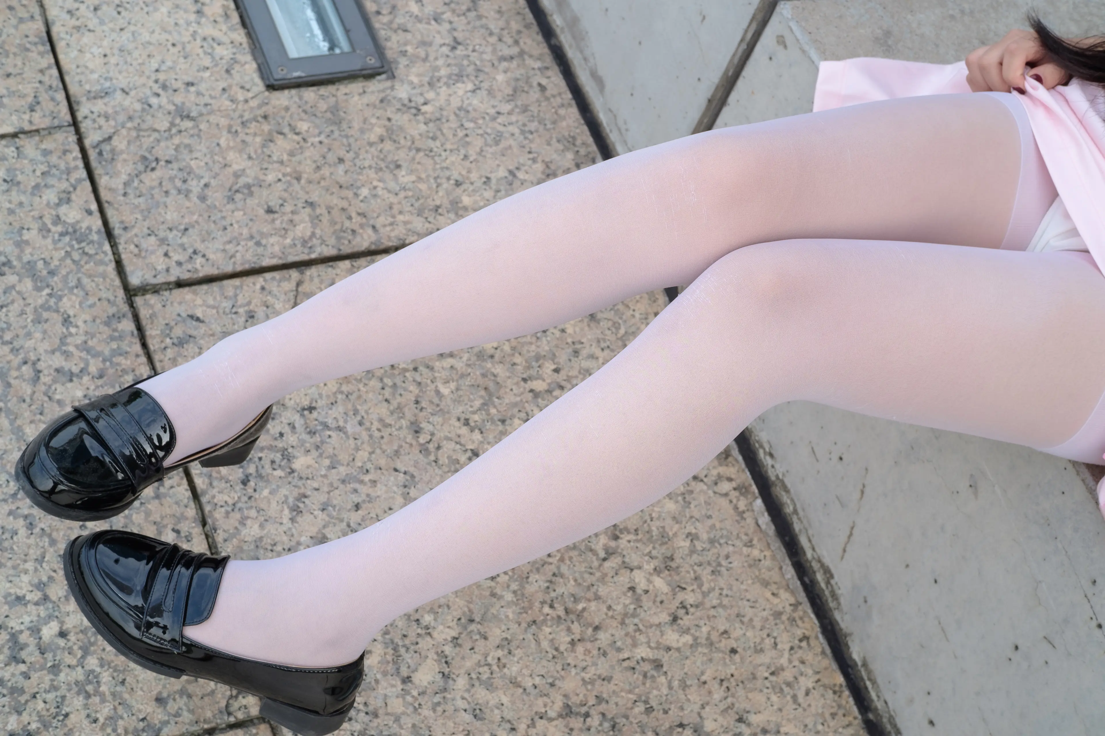 森萝财团 R15 粉红卡哇伊 [75P]