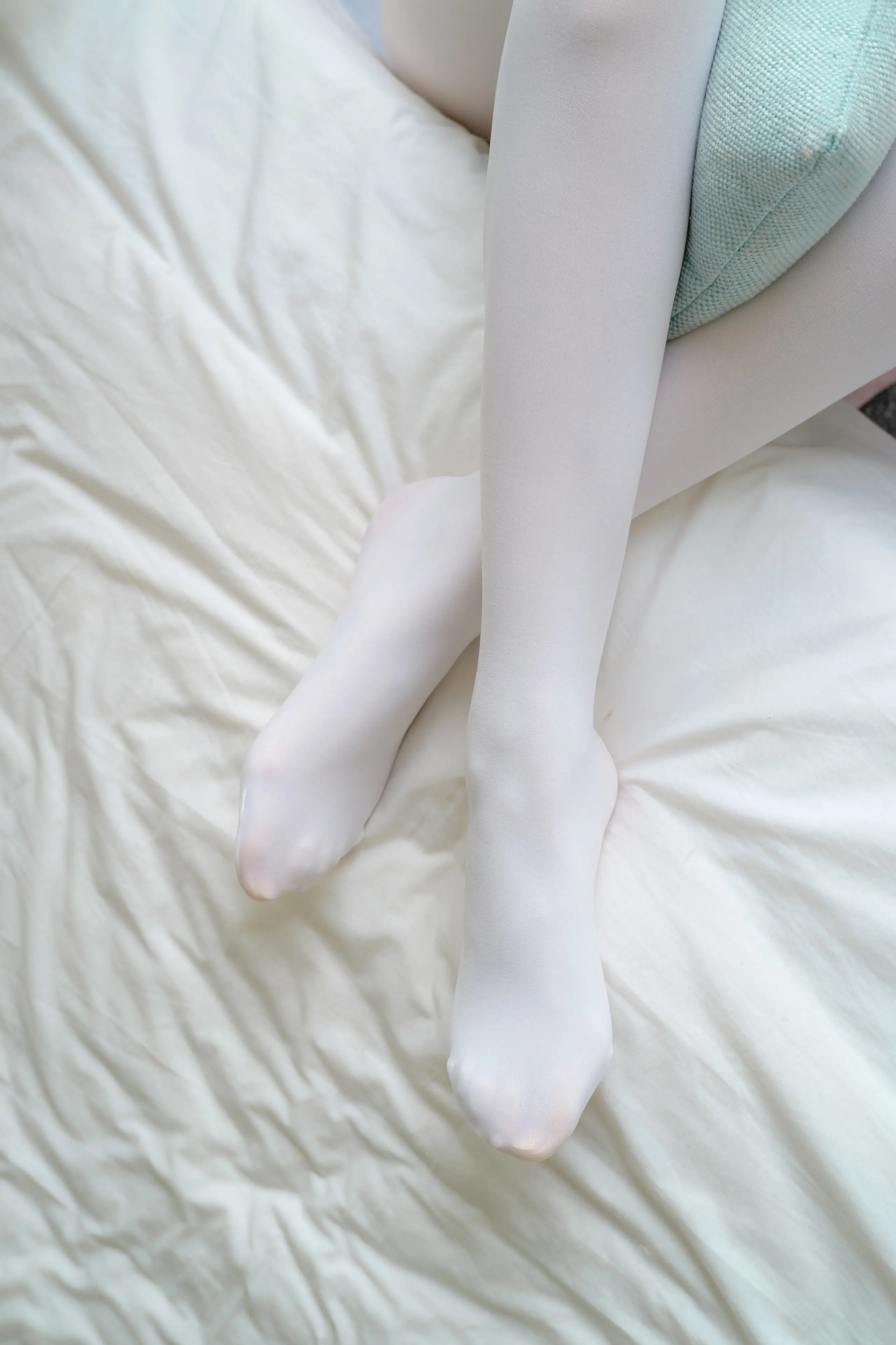 森萝财团 R15 粉红少女白丝美足 [107P]