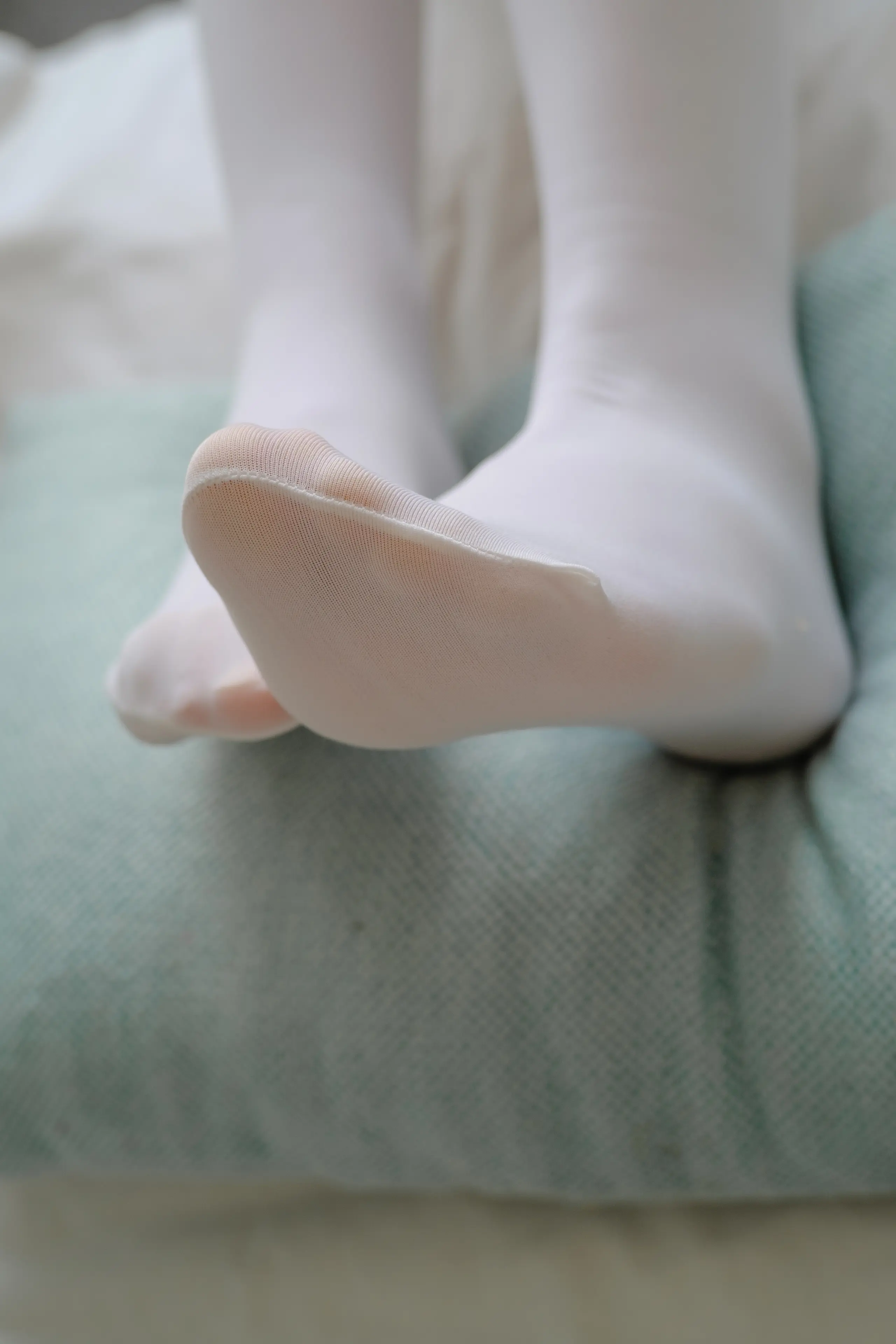 森萝财团 R15 粉红少女白丝美足 [107P]