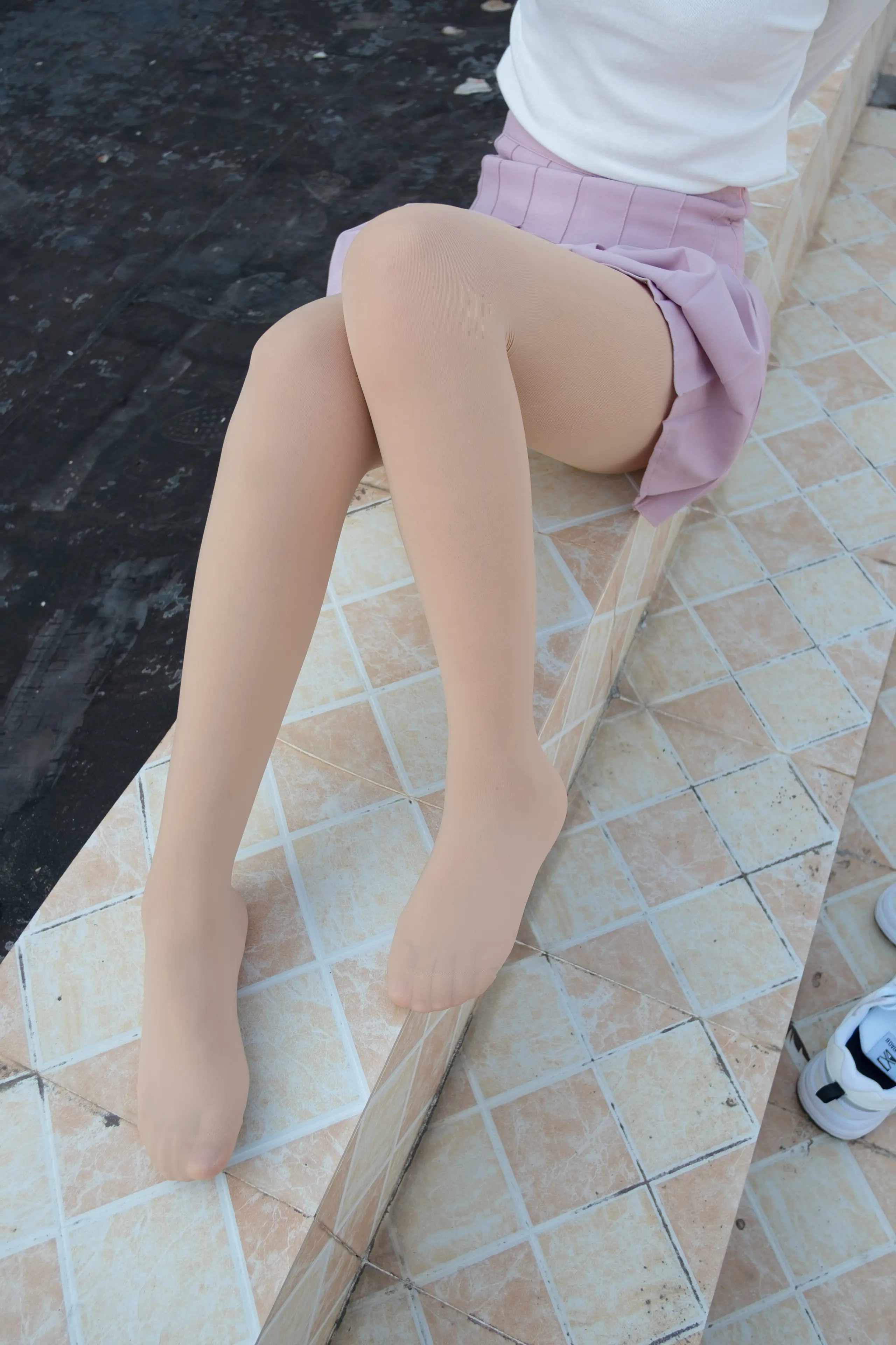 森萝财团 R15 肉丝大胸妹 [96P]